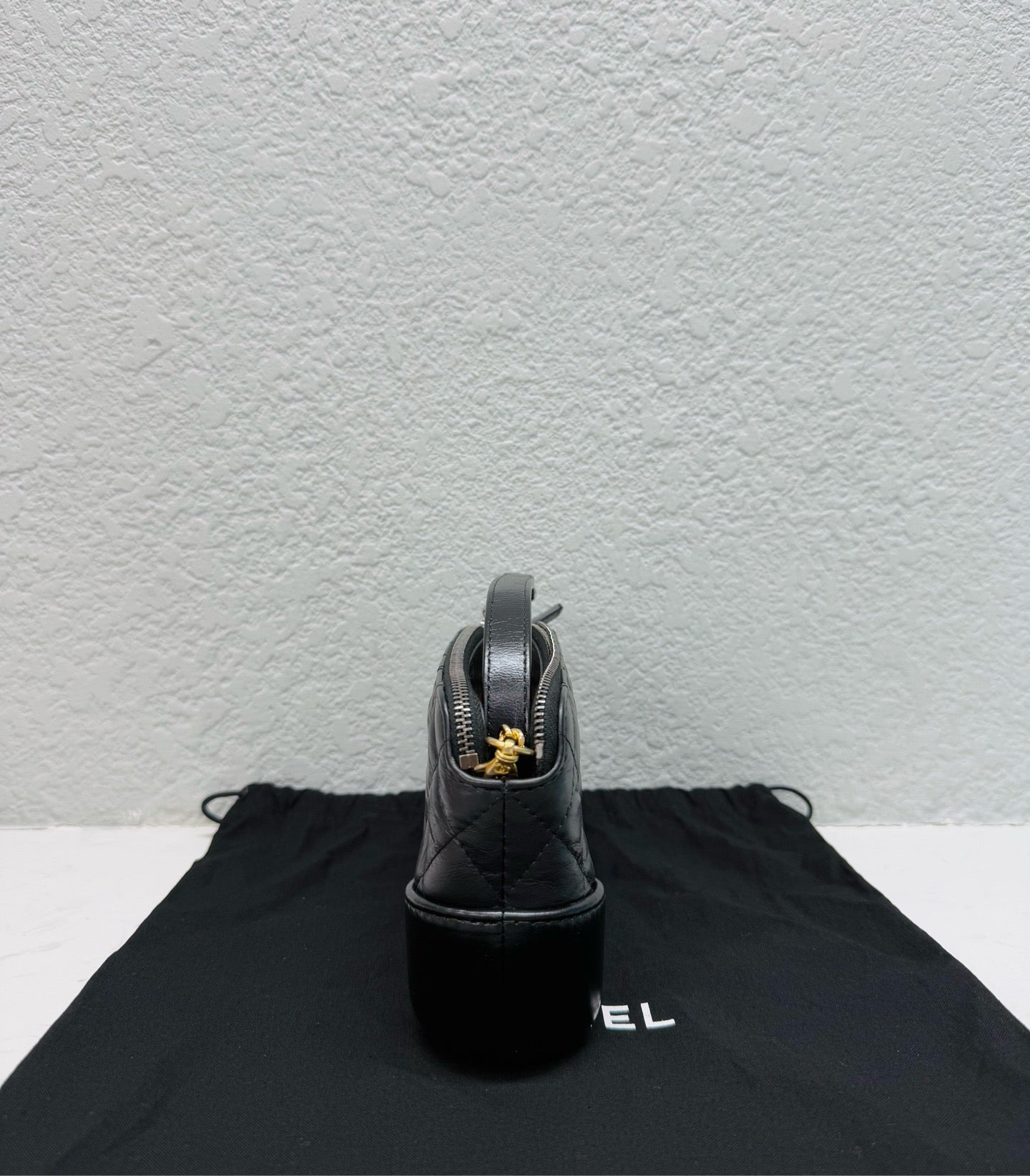Chanel - Gabrielle Hobo Pouch Mini - Calfskin leather - Black with mixed-tone hardware - (mini)