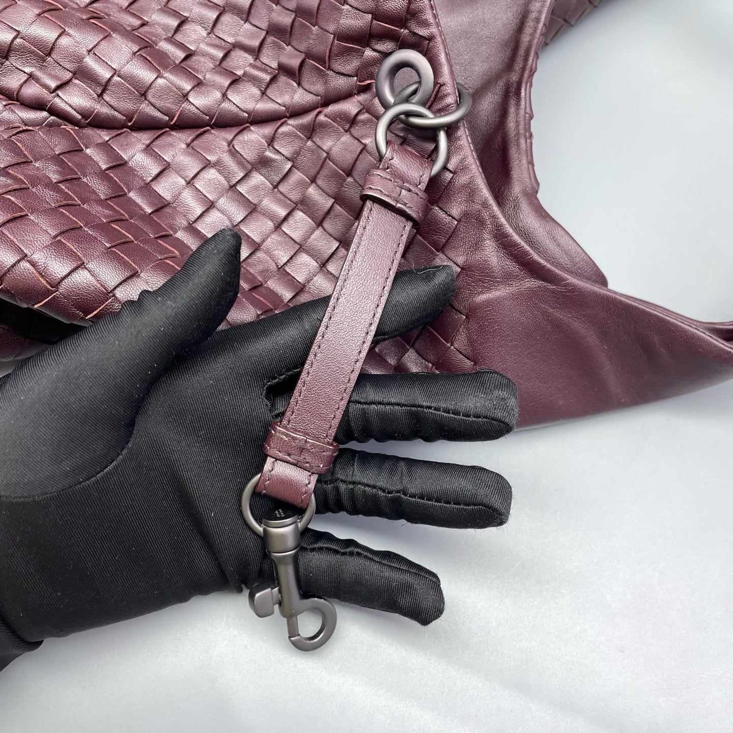 Bottega Veneta - Veneta Hobo Bag - Nappa leather - Burgundy - (Medium)