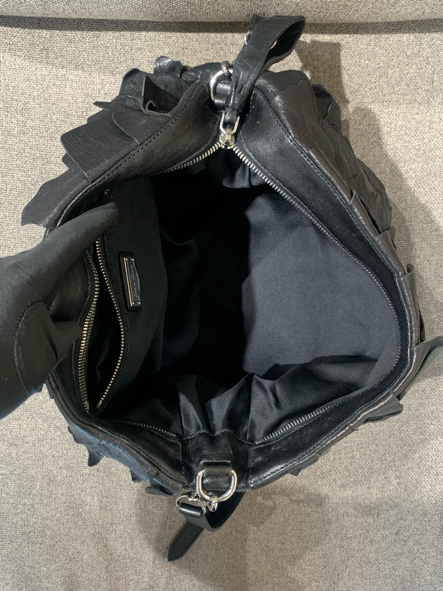 Miu Miu - Ruffled Leather Shoulder Bag - Leather - Black - (Medium)