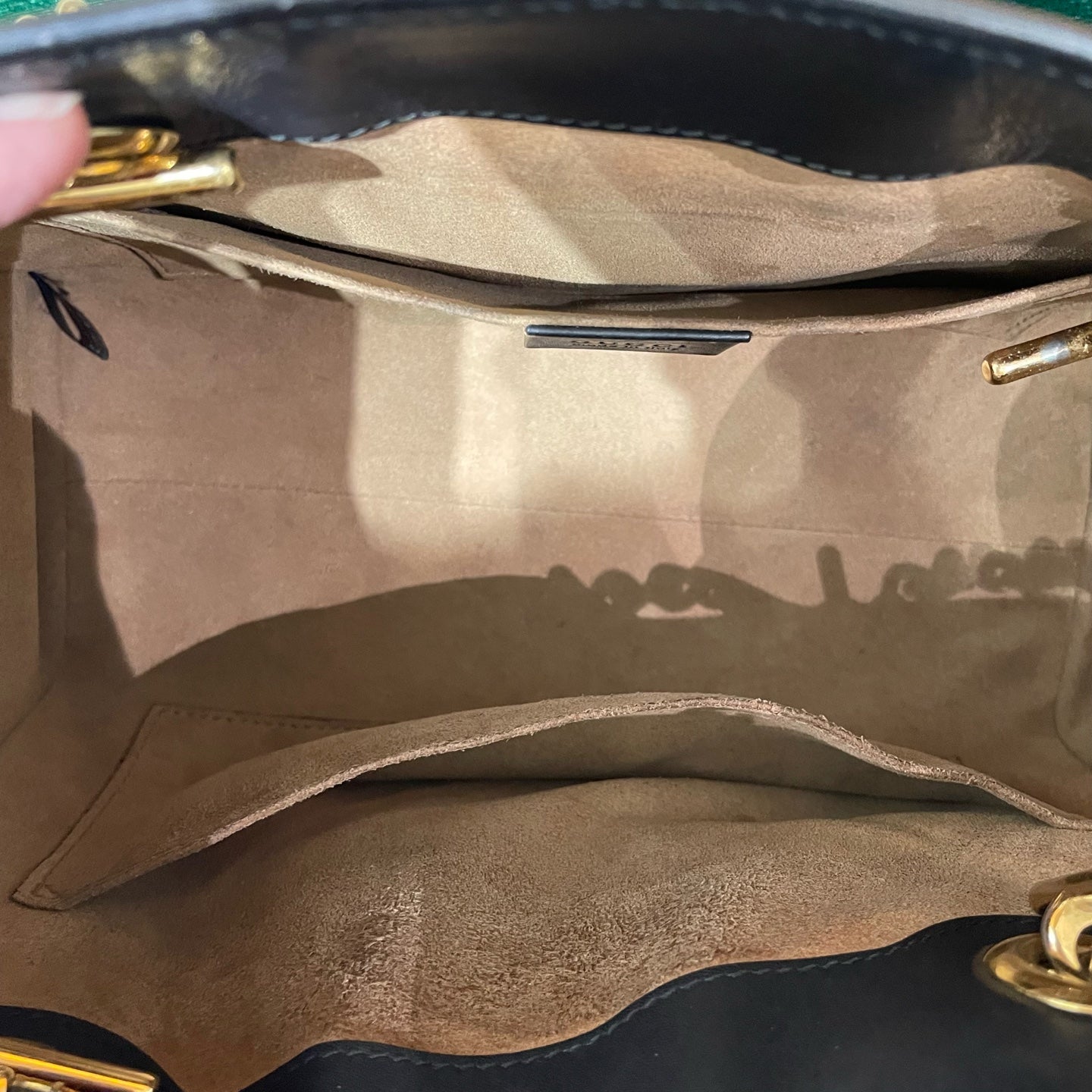 Gucci - Padlock Small Shoulder Bag - GG Supreme canvas with leather trim - Beige and black - (small)