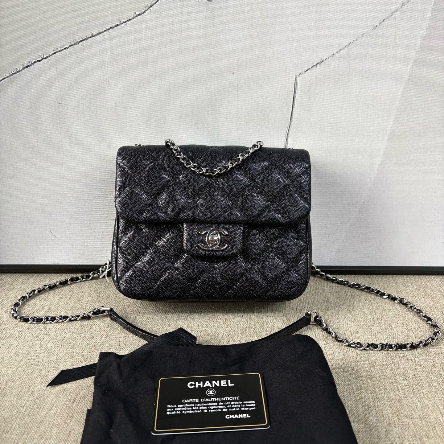 Chanel - Classic Flap Mini (Rectangular) - Caviar leather - Black - (Mini)