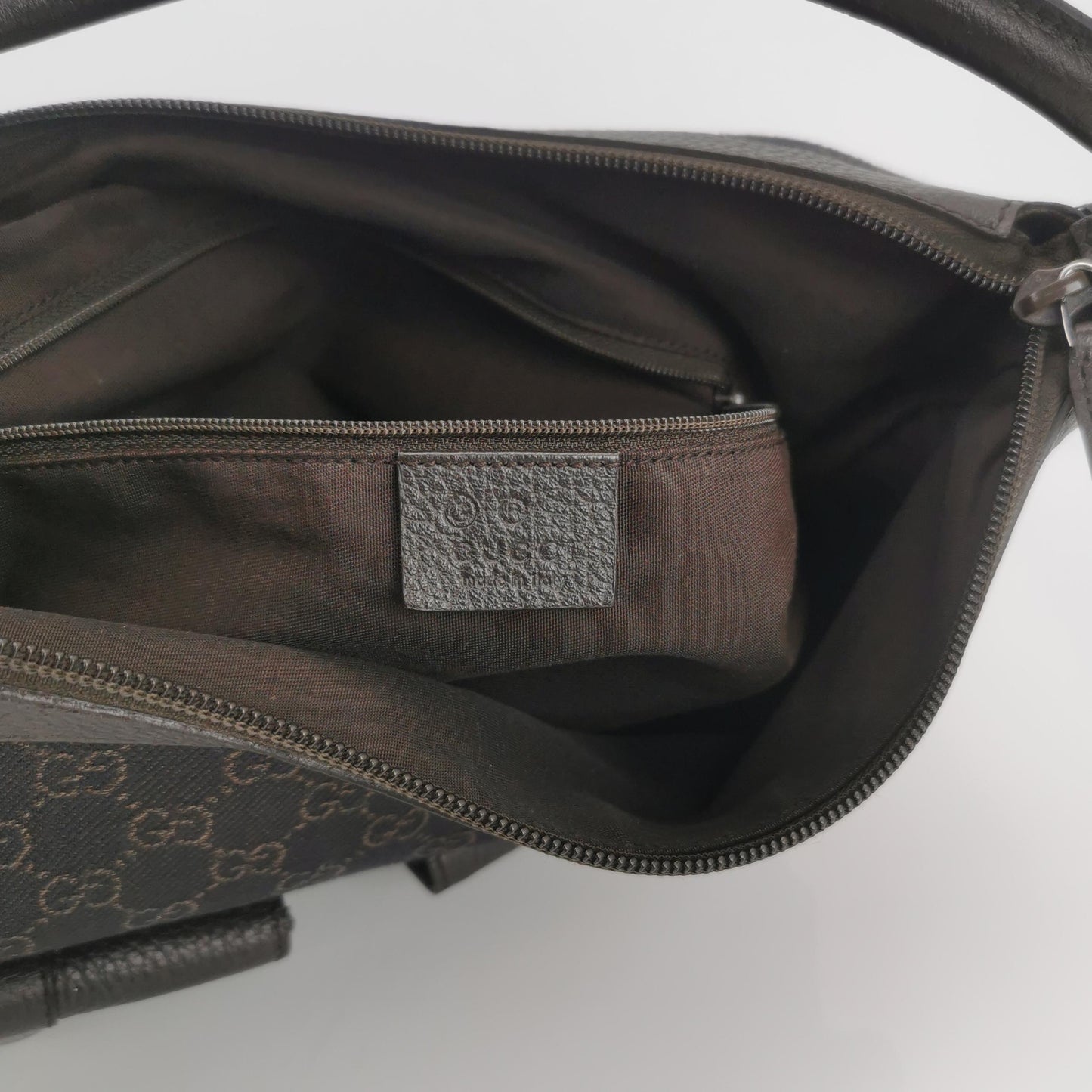 Gucci - GG Canvas Shoulder Bag - GG Monogram Canvas with Leather Trim - Brown - (medium)