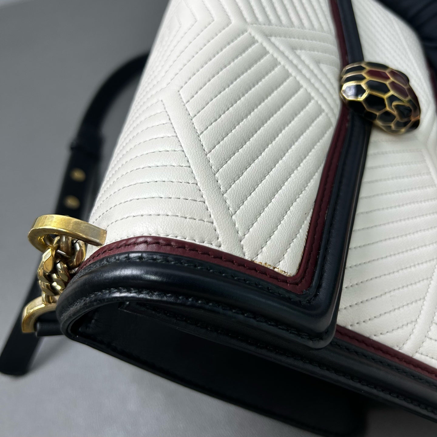 Bvlgari - Serpenti Forever Accordion Bag - Leather - White with Black and Dark Red accents - (small)