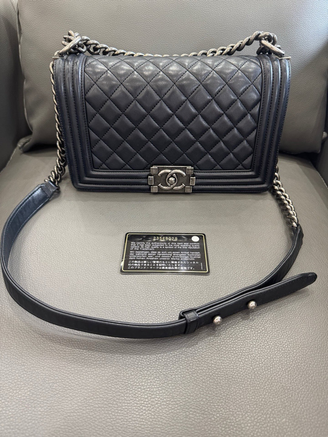 Chanel - Boy Bag Medium - Lambskin leather - Black - (Medium)
