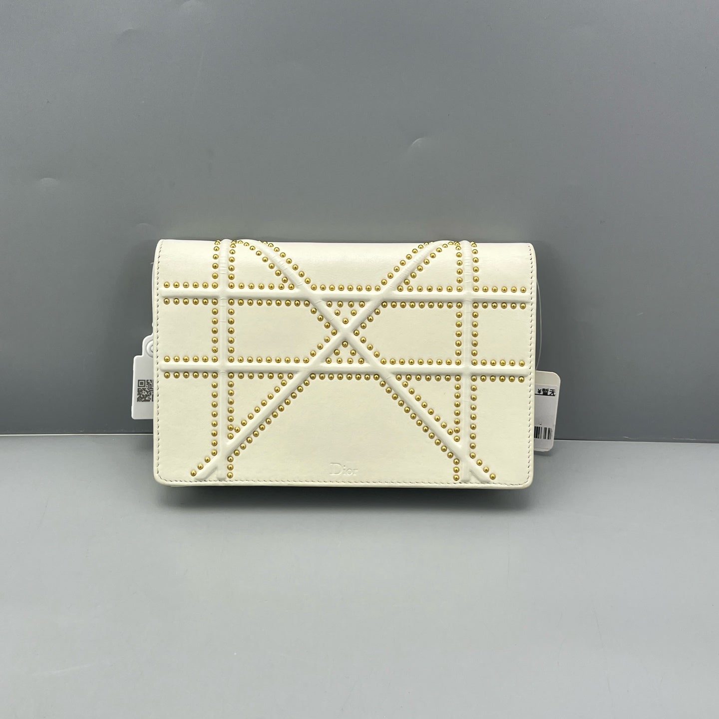 Dior - Diorama Shield Studded Flap Bag - Leather - White - (small)