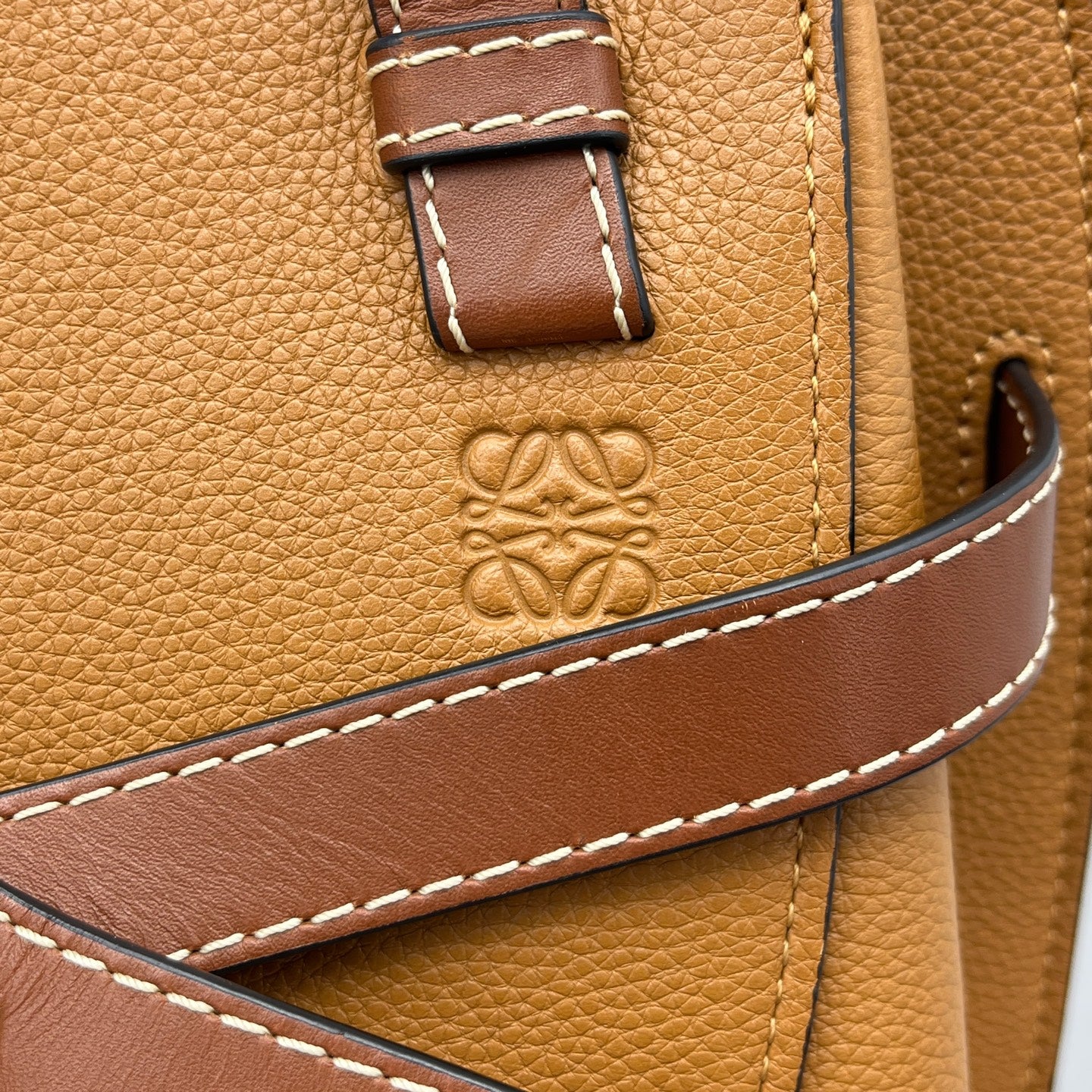 Loewe - Gate Top Handle - Grained calfskin leather with smooth calfskin leather trim - Caramel with Dark Brown trim - (medium)