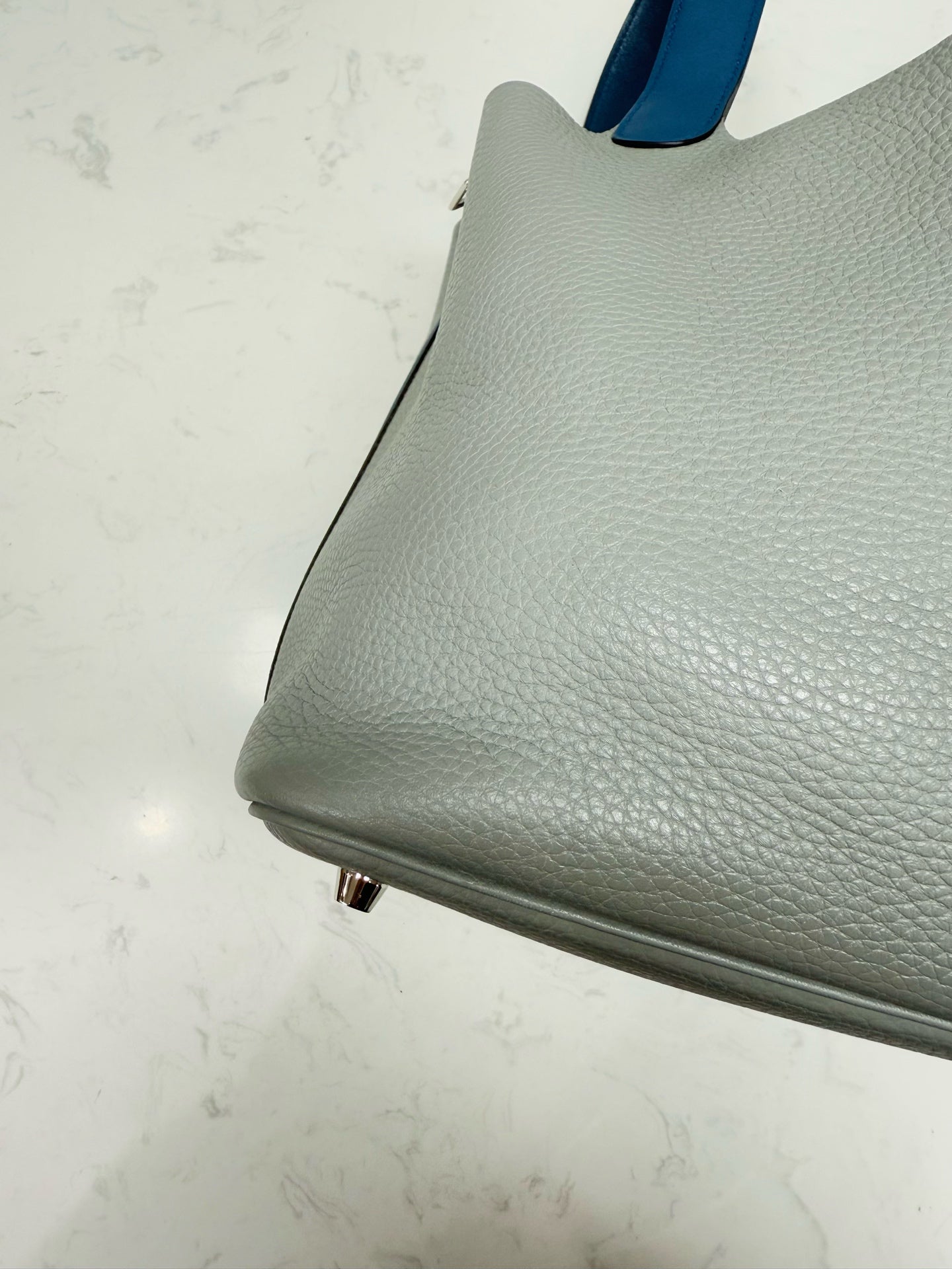 Hermès - Picotin Lock 22 - Taurillon Clemence leather - Seagull Grey with Agate Blue Accents - (medium)