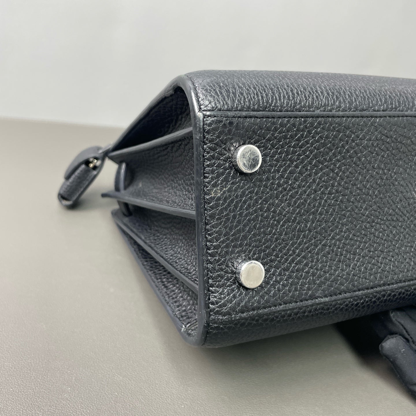 Saint Laurent - Sac de Jour - Pebbled leather - Black - (small)