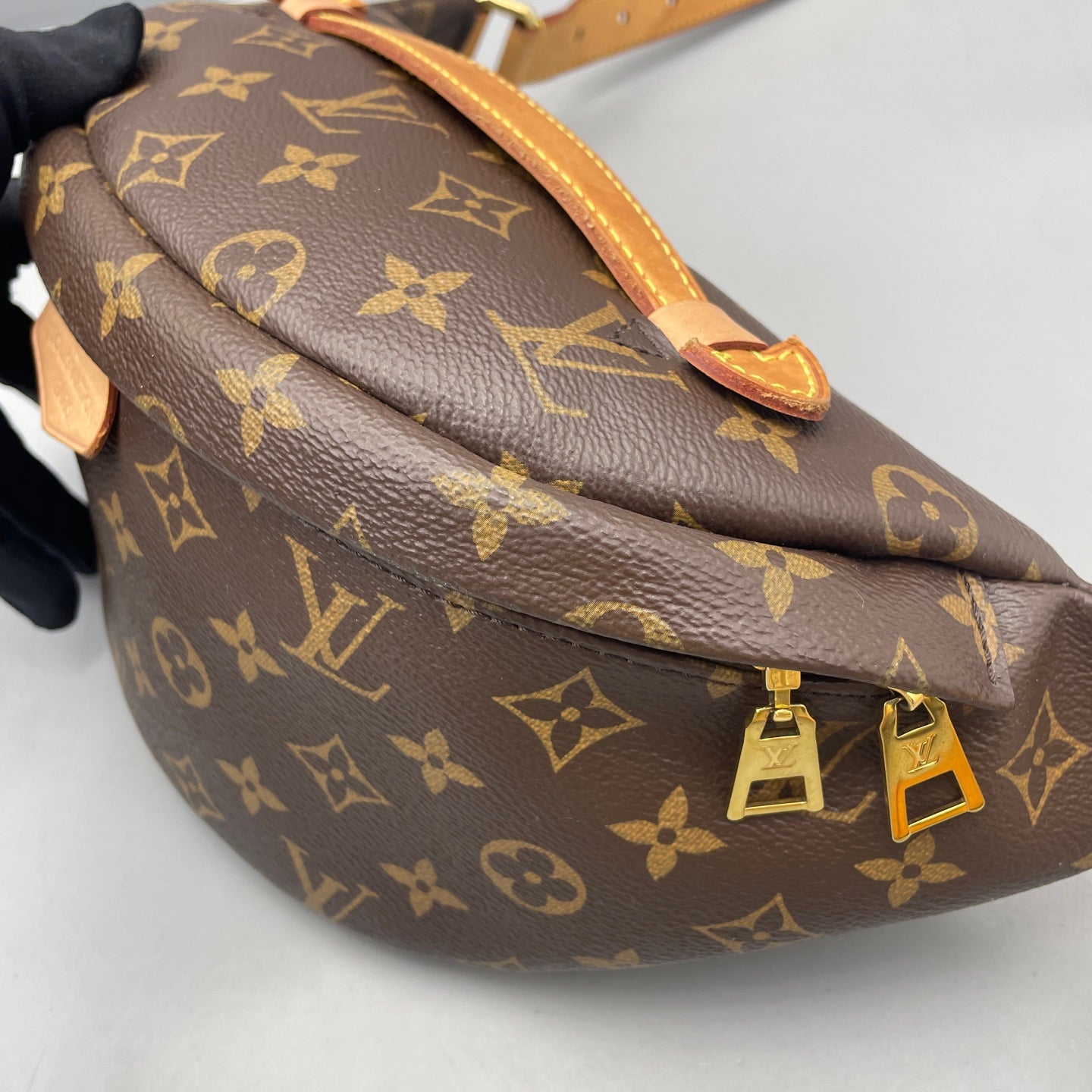 Louis Vuitton - Bumbag - Synthetic - Brown - (medium)