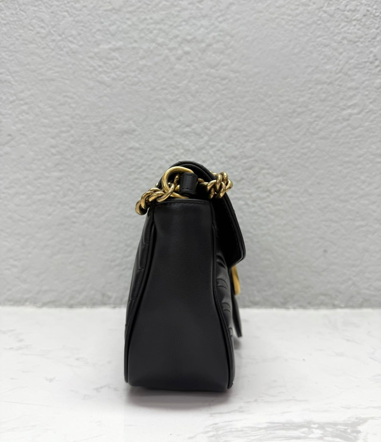 Gucci - Marmont 26 - Leather - Black - (medium)