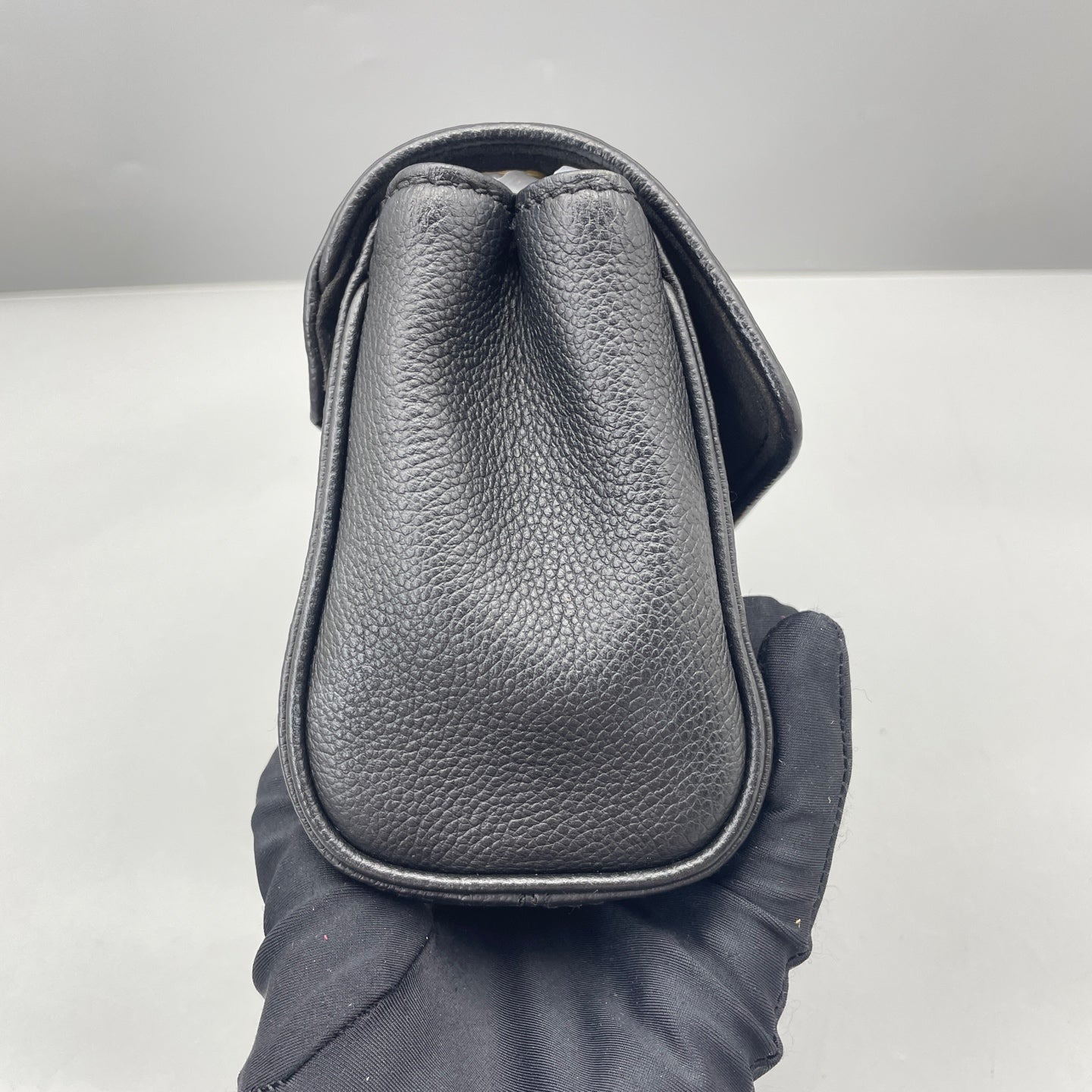 Louis Vuitton - Monogram Empreinte Chain Flap Bag - Grained leather - Black - (small)