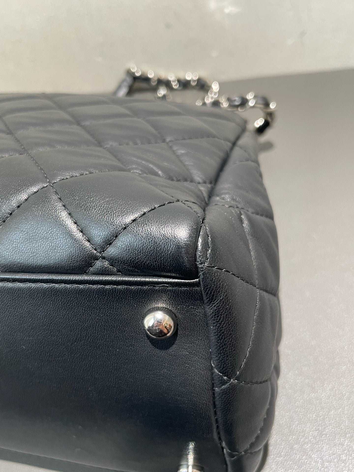 Chanel - Large Shopping Tote - Lambskin leather - Black - (Large)