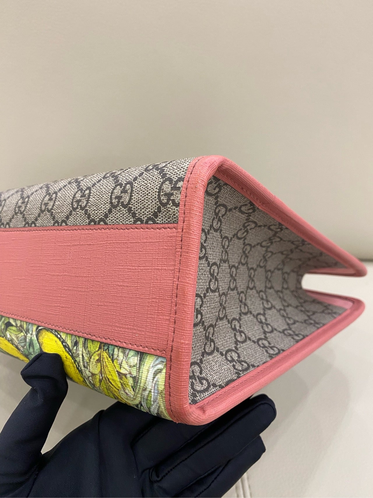 Gucci - Yuko Higuchi Cat and Rabbit Tote Bag - GG Supreme canvas with leather trim - Multicolour with Pink accents - (medium)