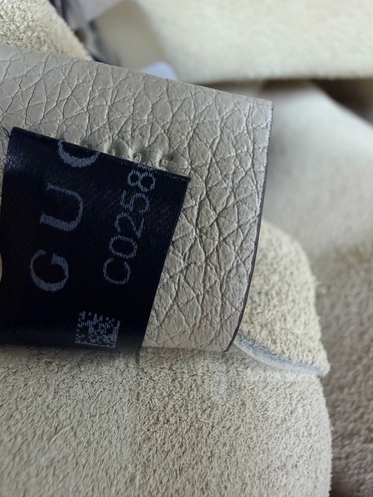 Gucci - Flower Fairy Tote Bag with Detachable Pouch - Pebbled leather - Beige - (Large)