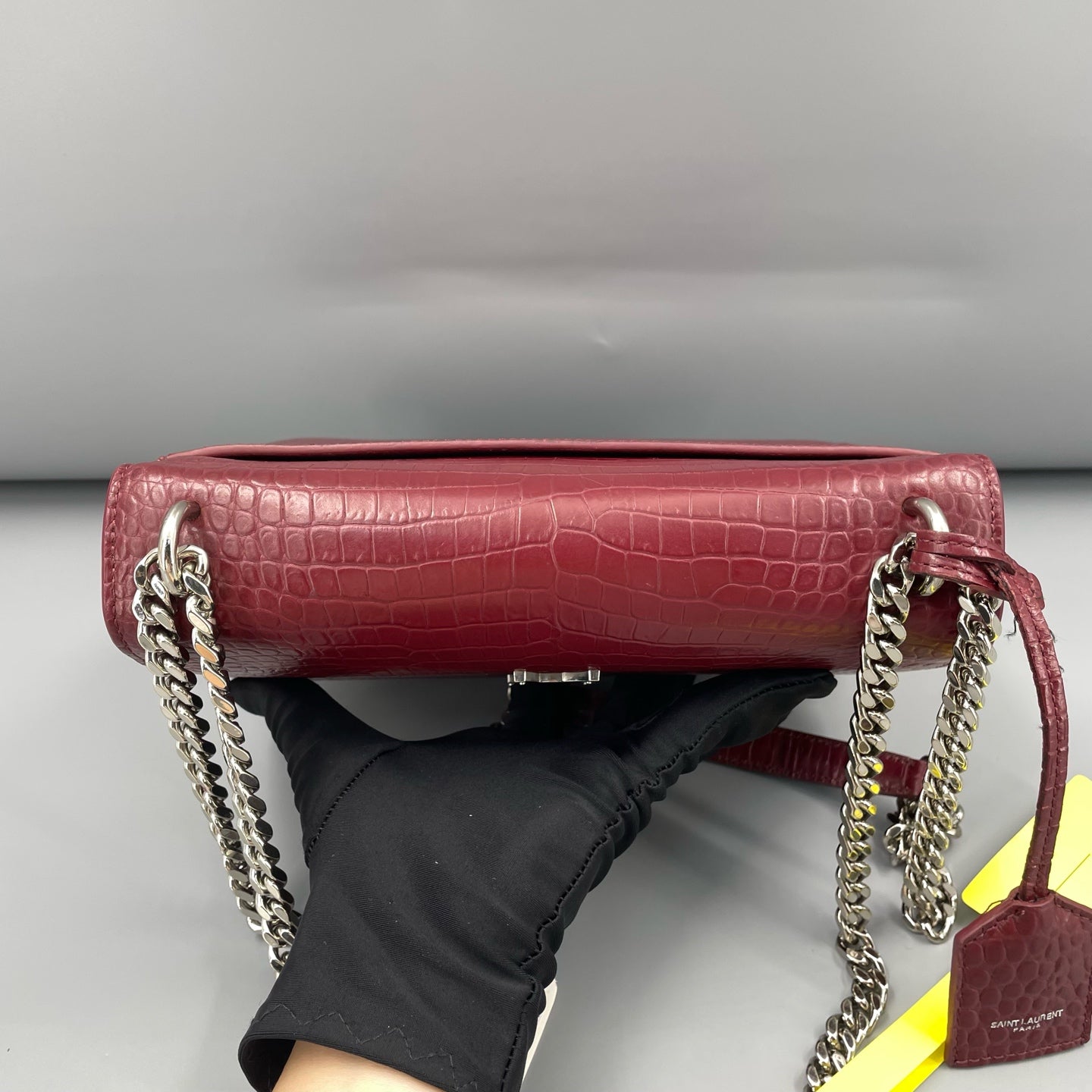 Saint Laurent - Sunset Medium - Calfskin leather with crocodile embossing - Burgundy - (Medium)