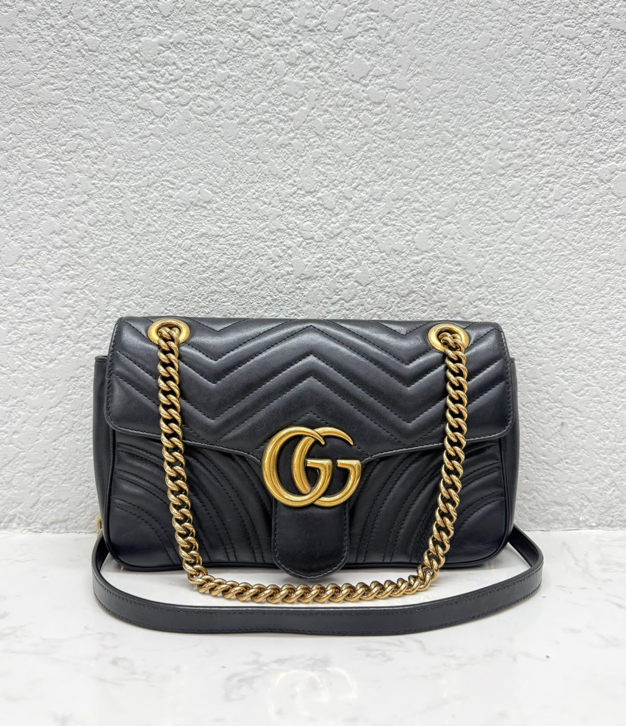 Gucci - Marmont 26 - Leather - Black - (medium)