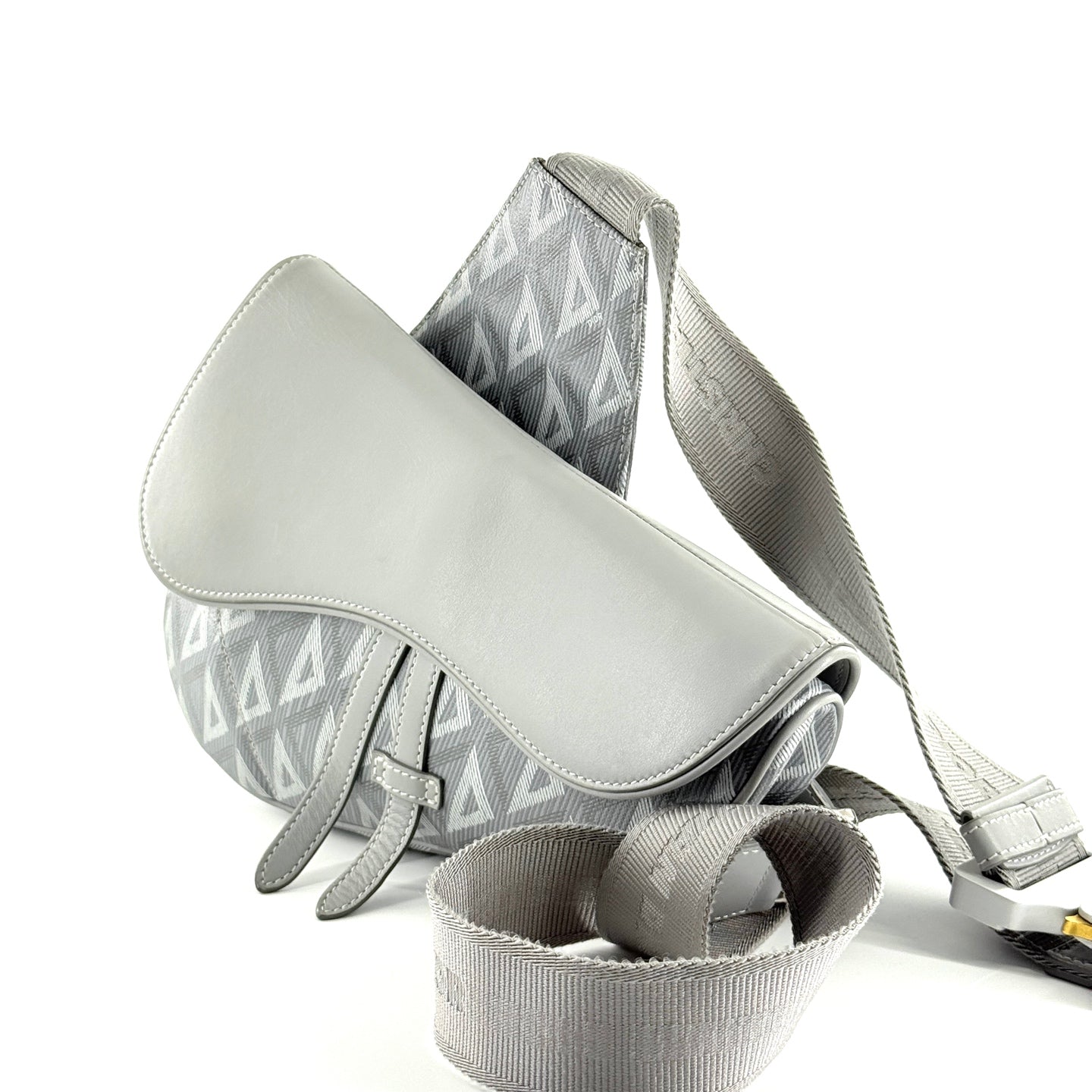 Dior - Saddle Bag - Dior Gravity technical fabric and smooth calfskin leather - Grey - (medium)