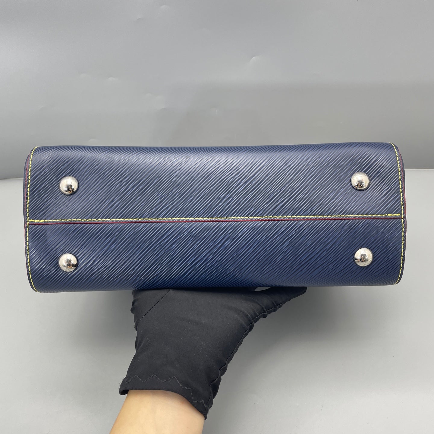 Louis Vuitton - Twist Tote - Epi leather - Blue - (medium)