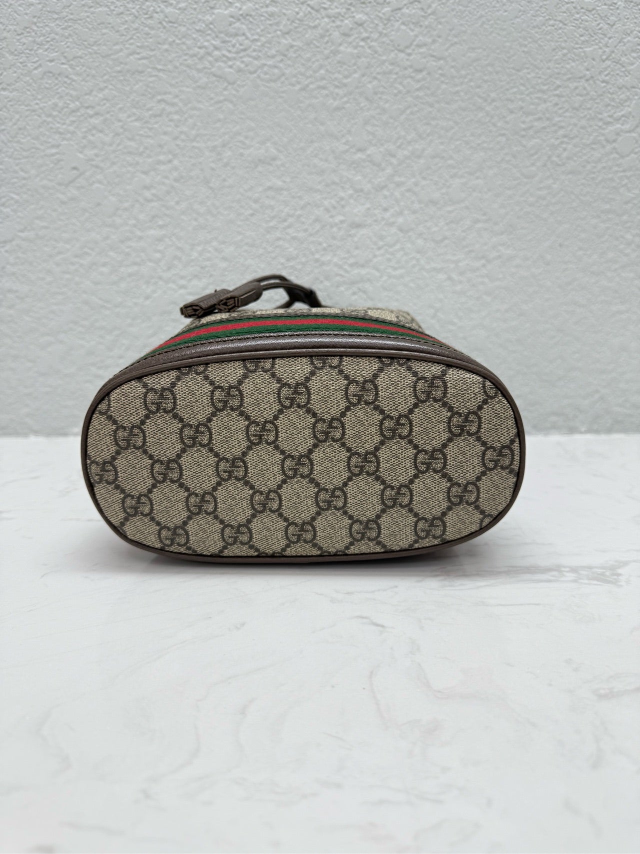 Gucci - Ophidia Small Bucket Bag - GG Supreme canvas with leather trim - Beige and Brown with Red and Green Web stripe - (Small)