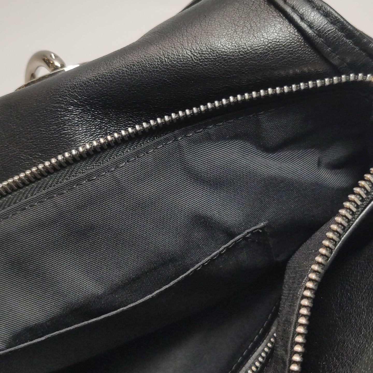 Dior - Soft Shopping Tote - Leather - Black - (Medium)