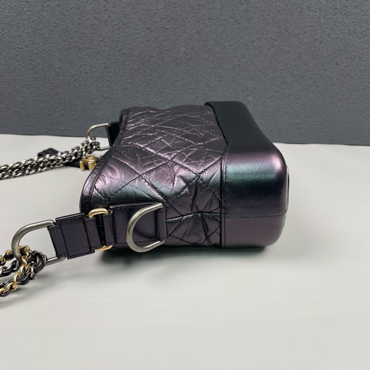 Chanel - Gabrielle Small Hobo Bag - Iridescent aged calfskin leather - Multicolour (Iridescent Purple/Blue) - (Small)
