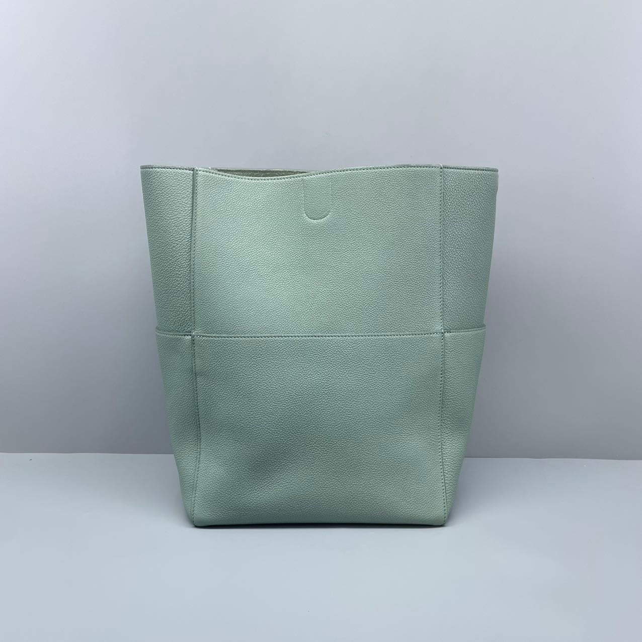 Celine - Sangle Seau Bucket Bag - Grained calfskin leather - Green - (Medium)