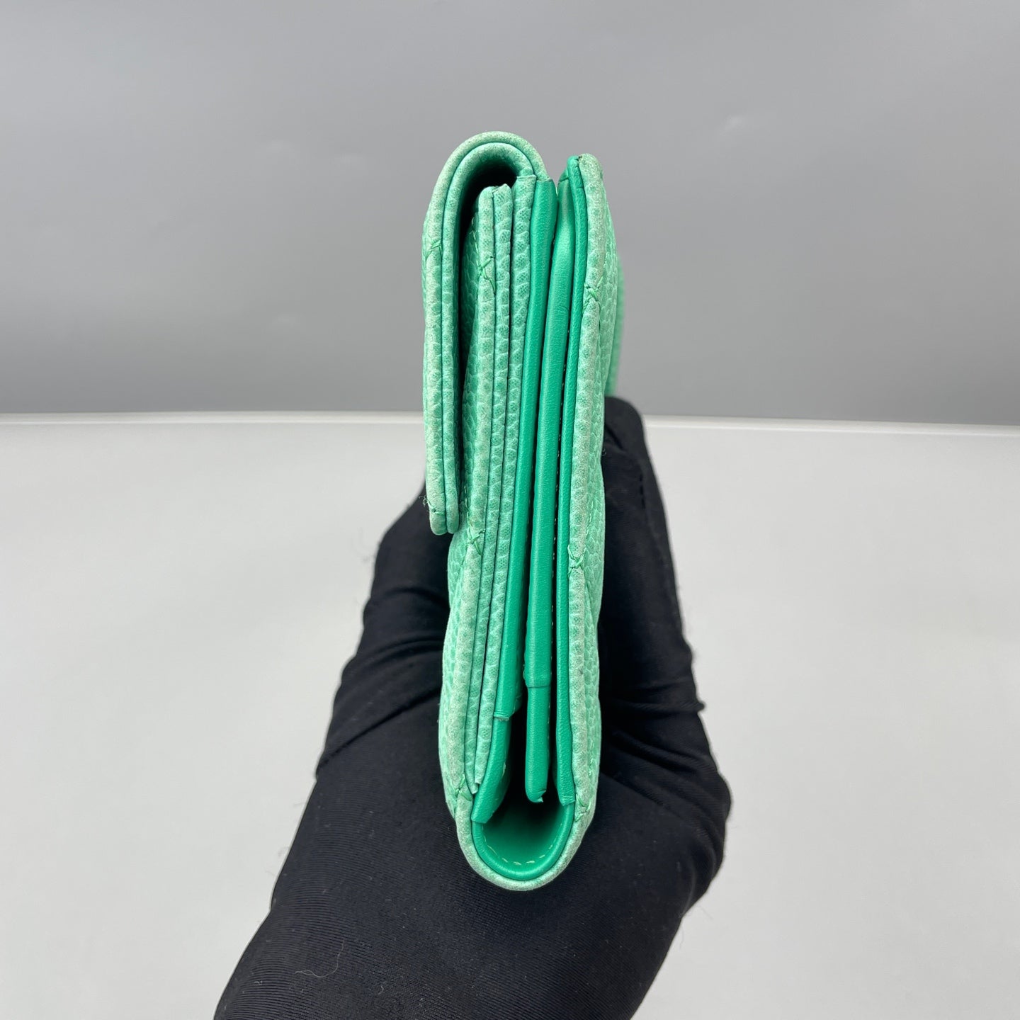 Chanel - Trifold Wallet - Caviar leather - Light Green - (small)