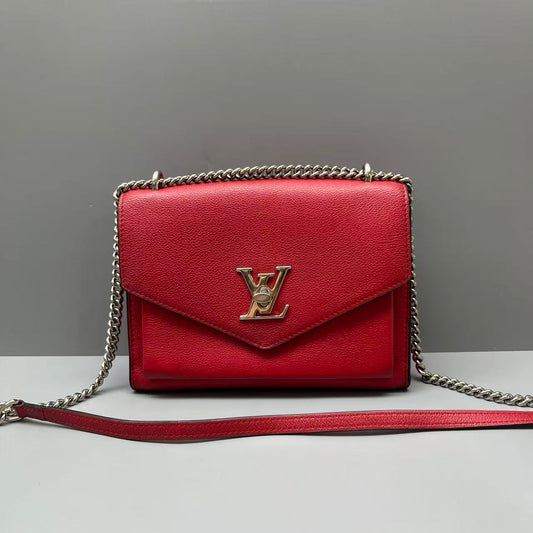 Louis Vuitton - Lockme Chain Bag - Grained calfskin leather - Red - (small)