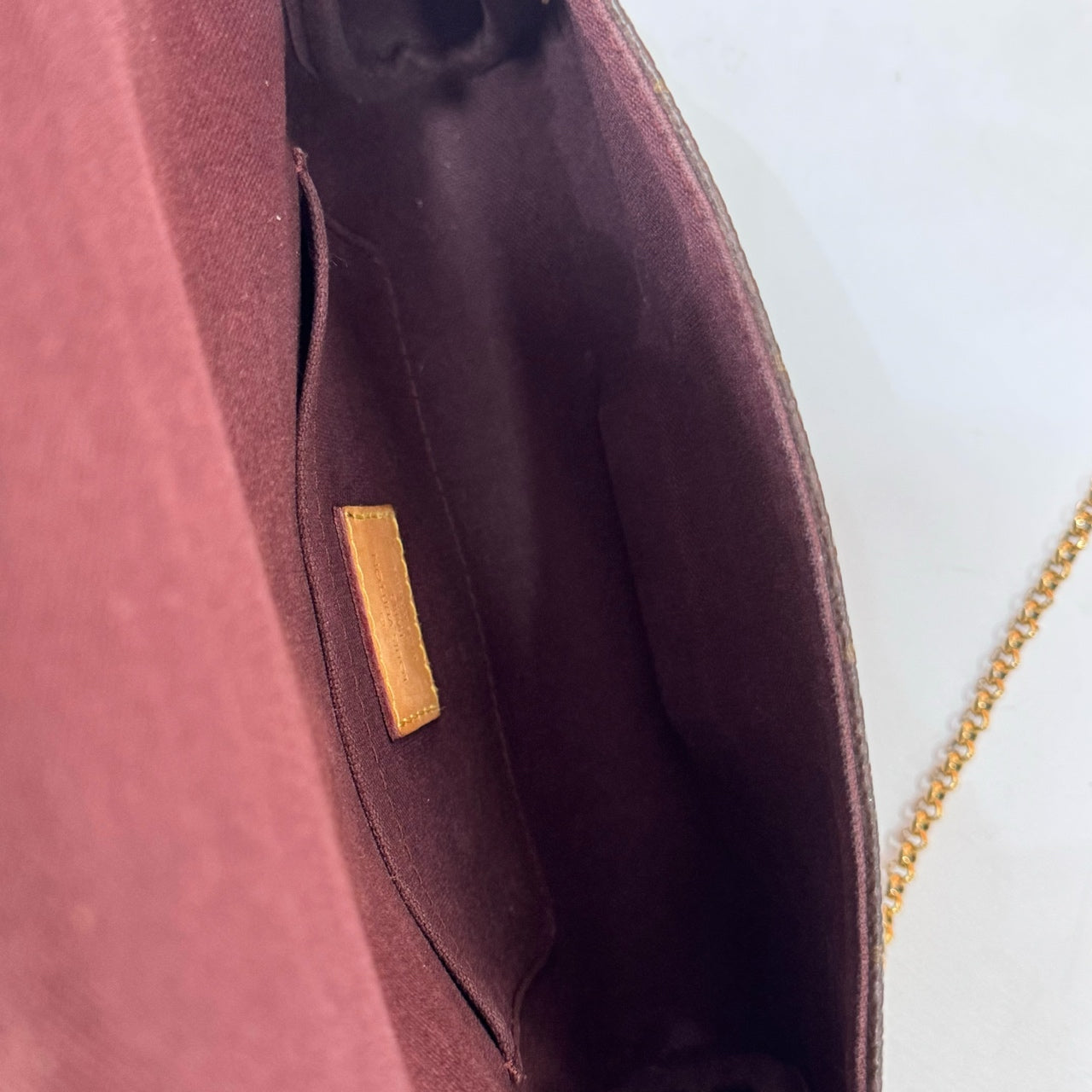 Louis Vuitton - Favorite PM - Monogram coated canvas with natural cowhide leather trim - Brown - (Small)
