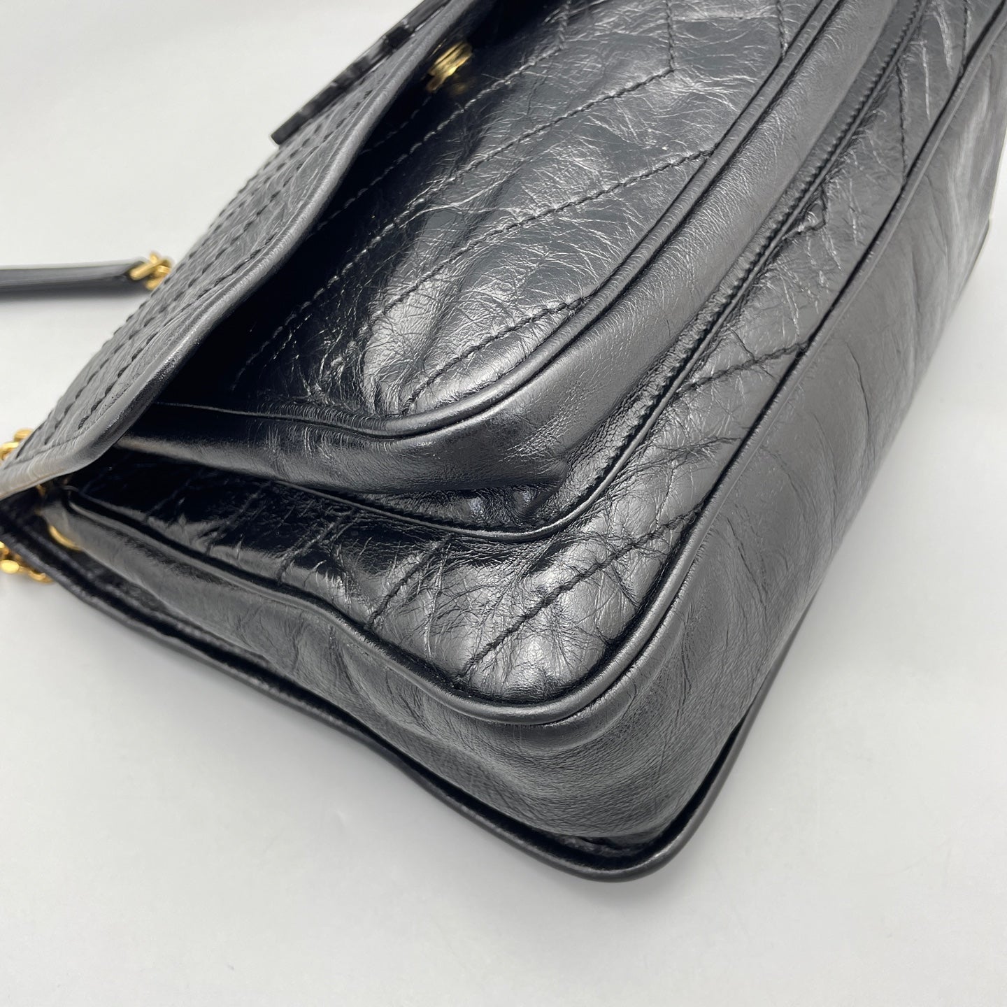 Saint Laurent - Niki - Crinkled leather - Black - (medium)