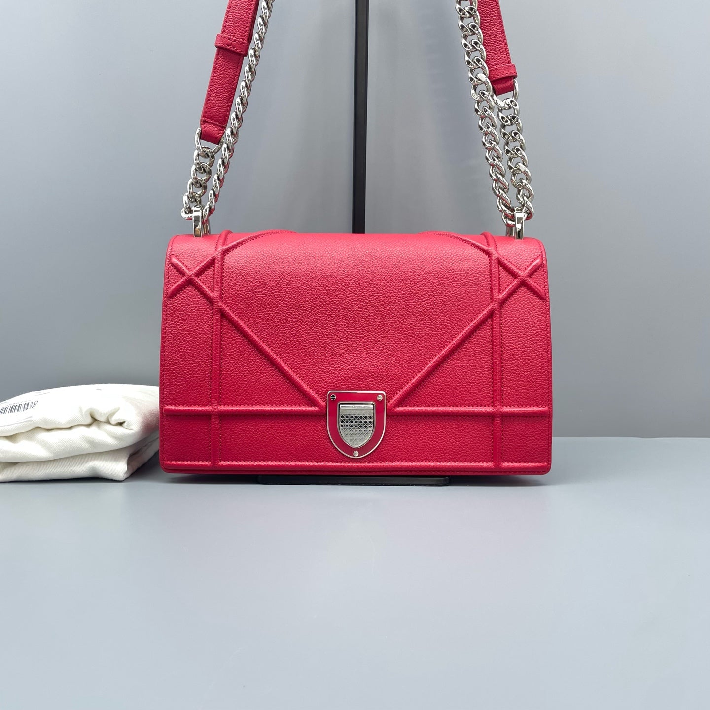 Dior - Diorama Flap Bag - Grained calfskin leather - Red - (Medium)