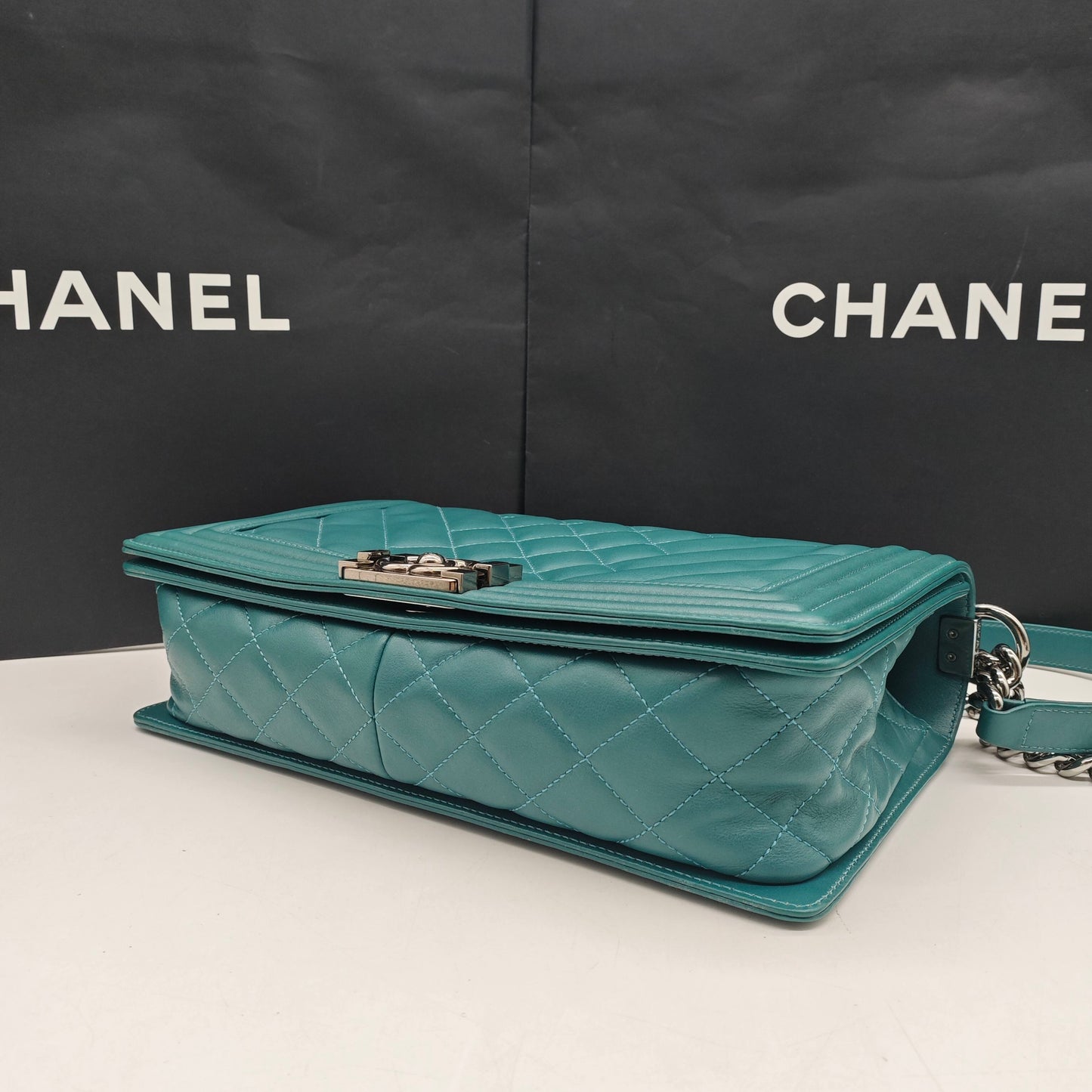 Chanel - Boy Bag - Smooth Calfskin Leather - Green - (Large)