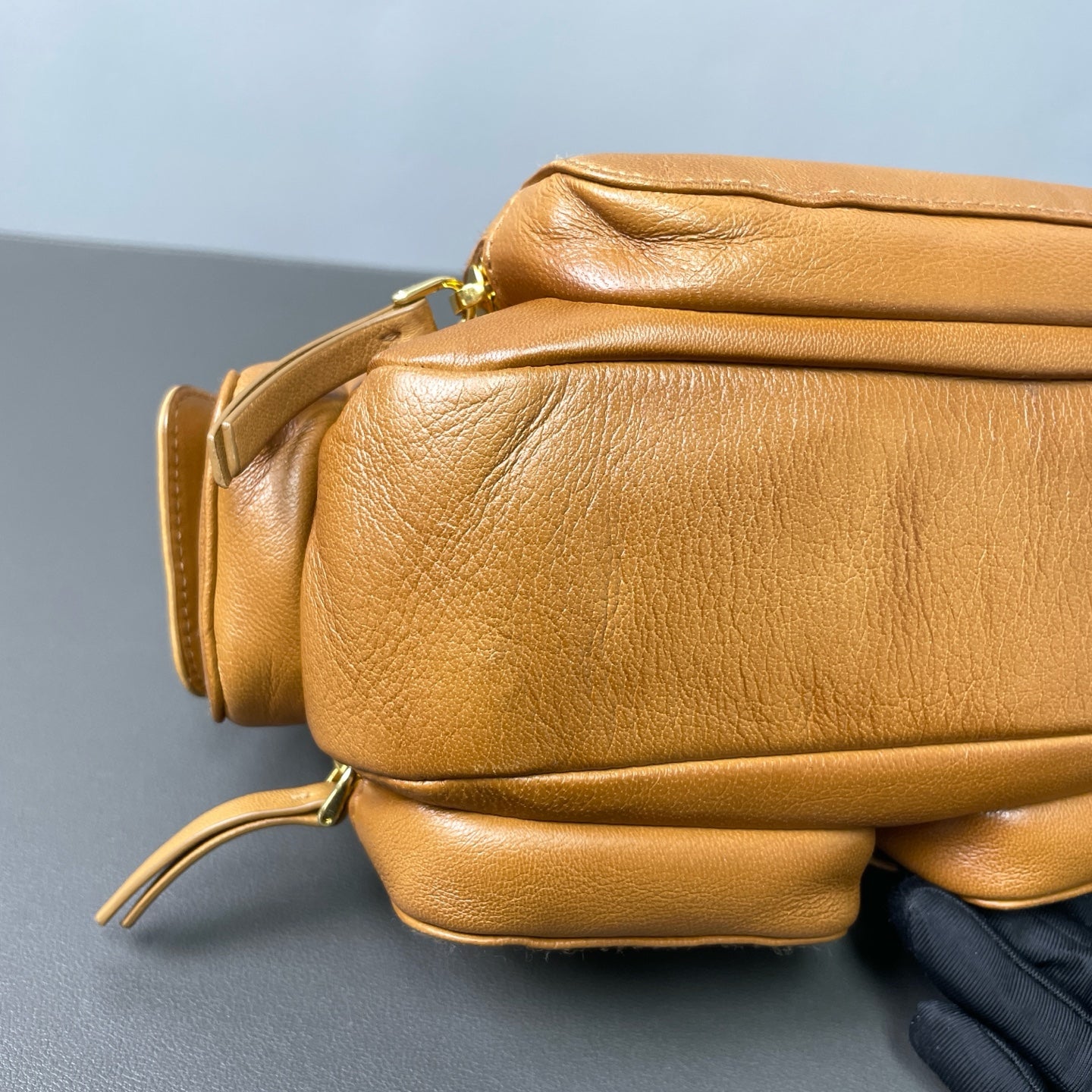Miu Miu - Pocketed Hobo Shoulder Bag - Leather - Brown - (medium)