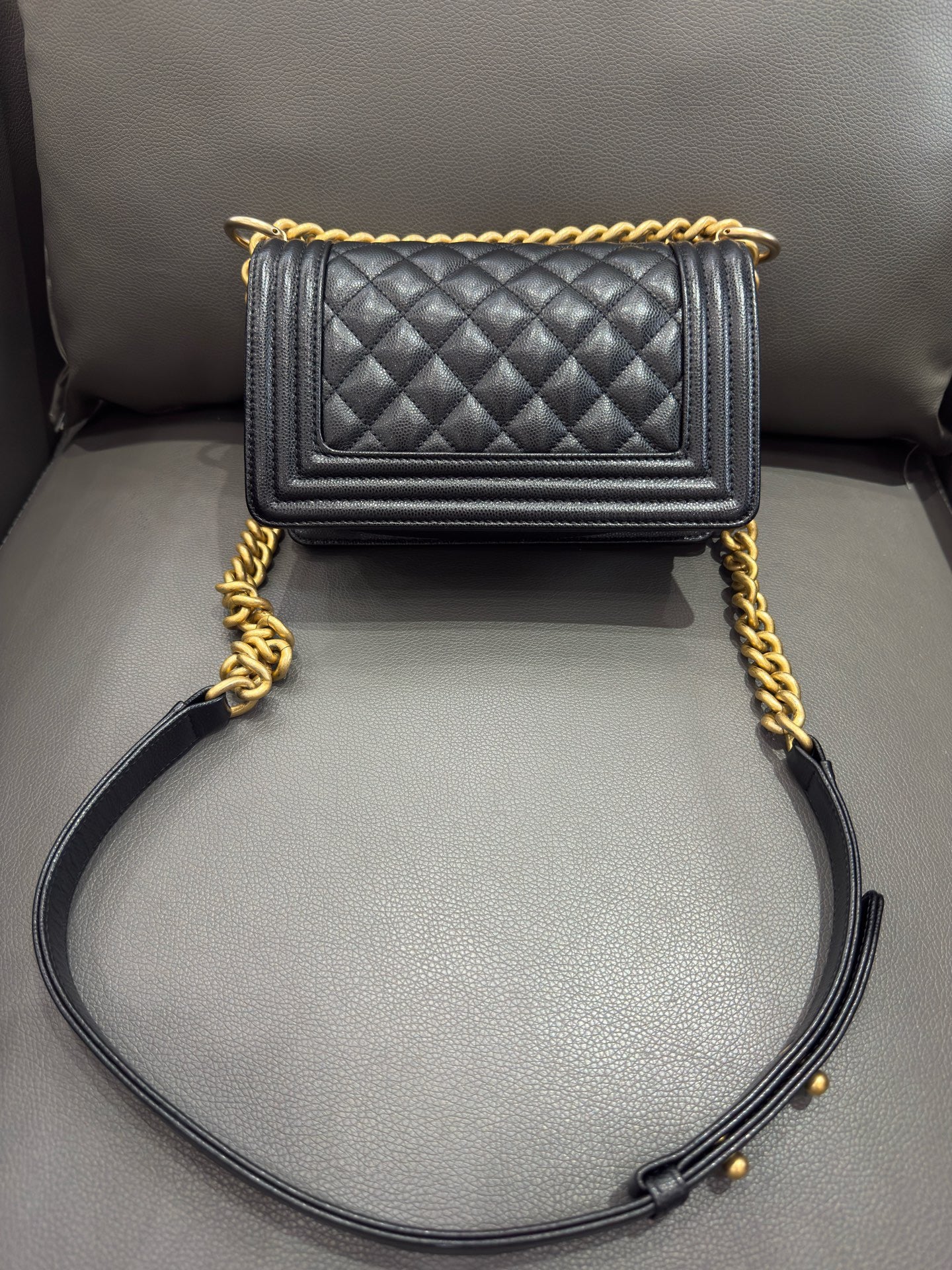 Chanel - Boy Bag - Caviar leather - Black - (Small)