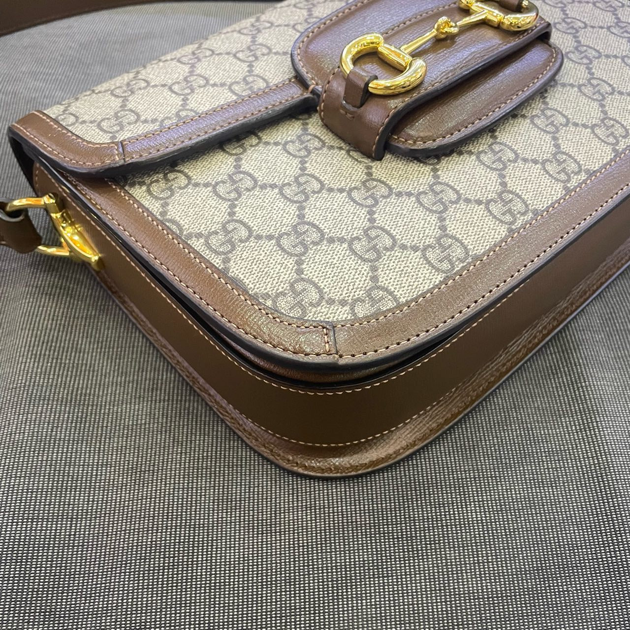 Gucci - 1955 Horsebit Shoulder Bag - GG Supreme canvas with brown leather trim and gold-tone hardware - Brown - (medium)