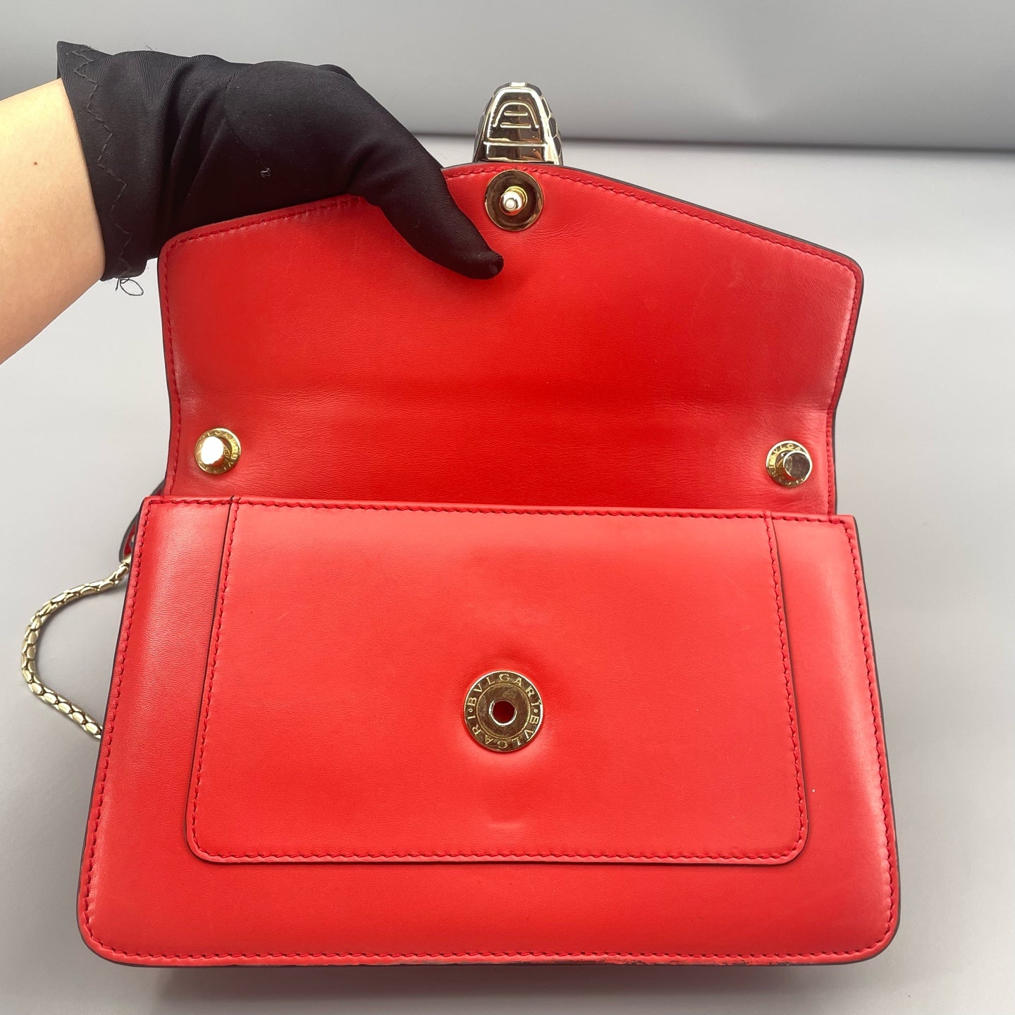 Bvlgari - Serpenti Forever Horizontal - Calfskin leather - Orange-red with gold-tone hardware - (Small)