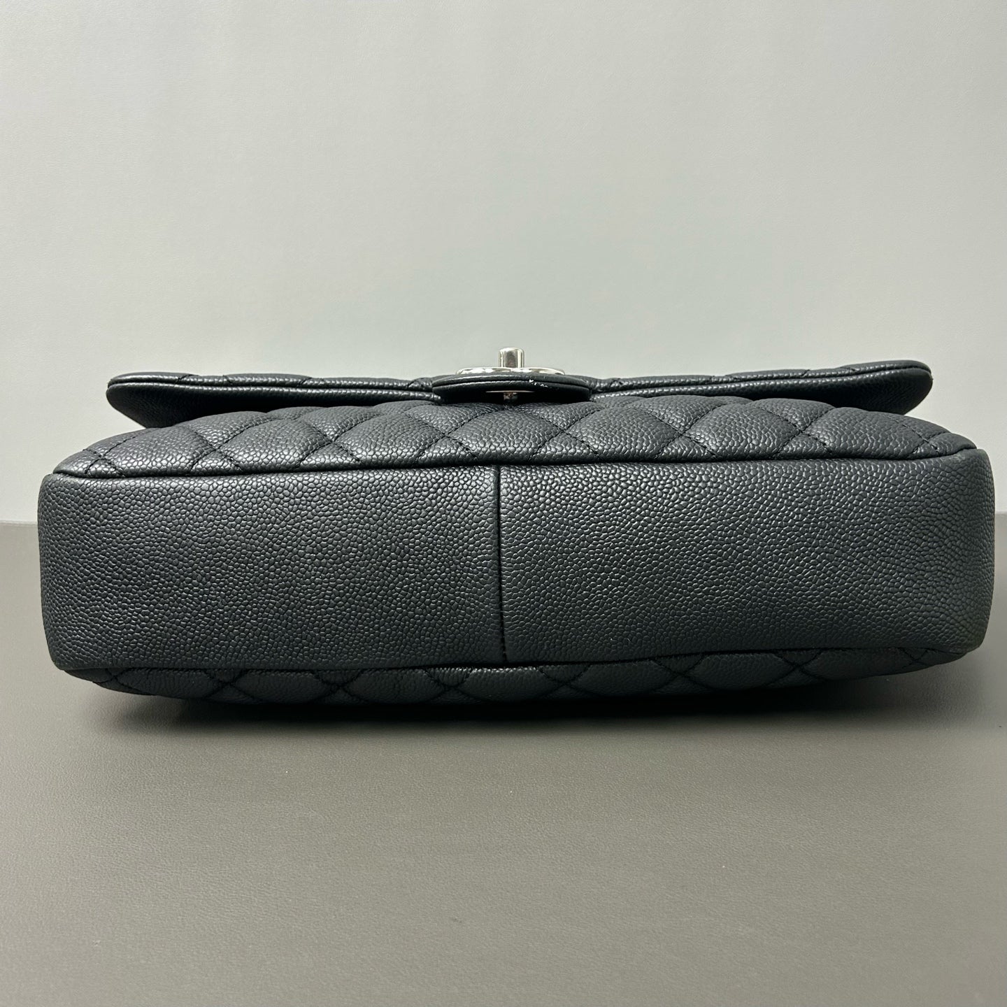 Chanel - Classic Flap Bag - Caviar leather - Black - (Large)