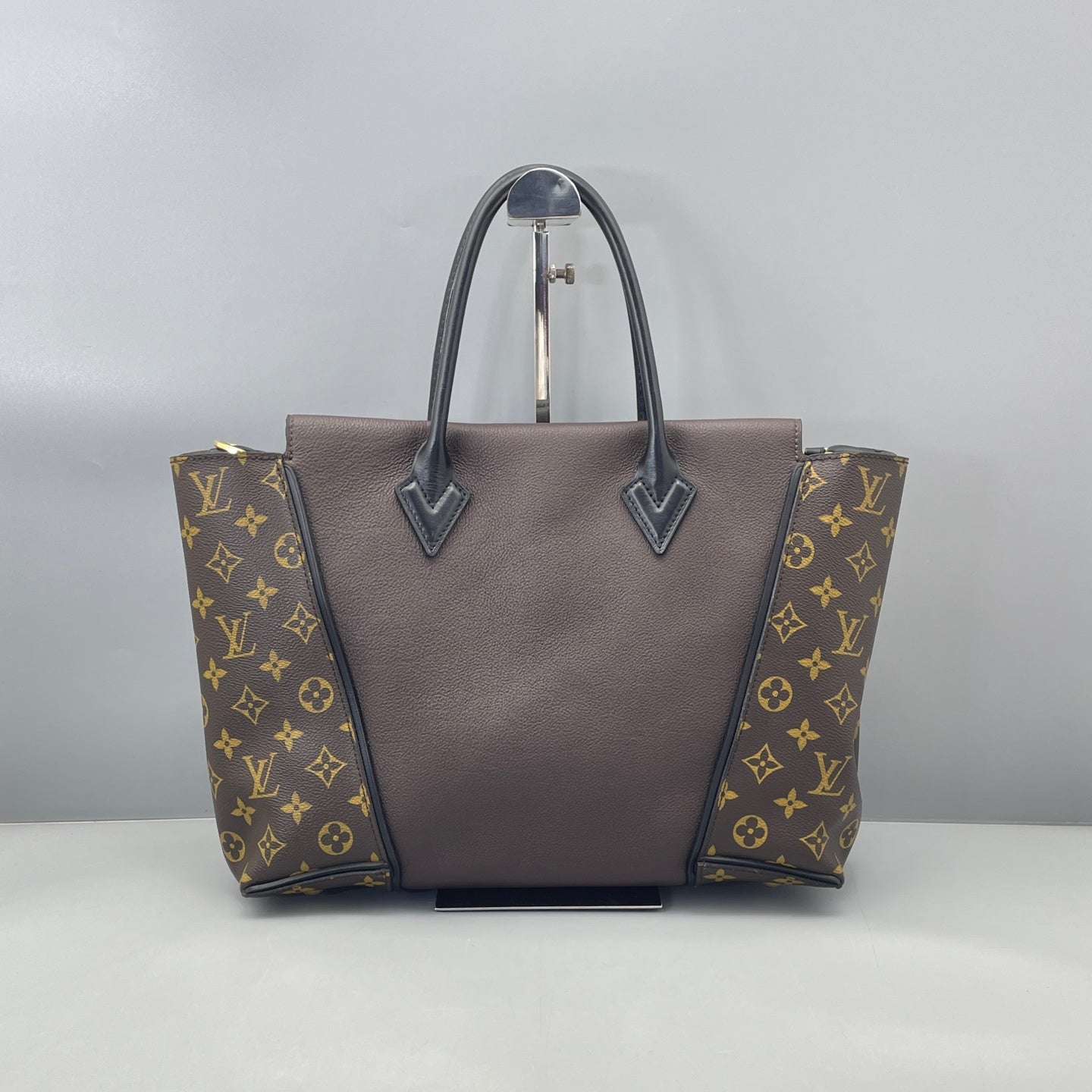 Louis Vuitton - Monogram Canvas and Grained Leather Tote - Monogram coated canvas and grained leather - Brown - (Medium)
