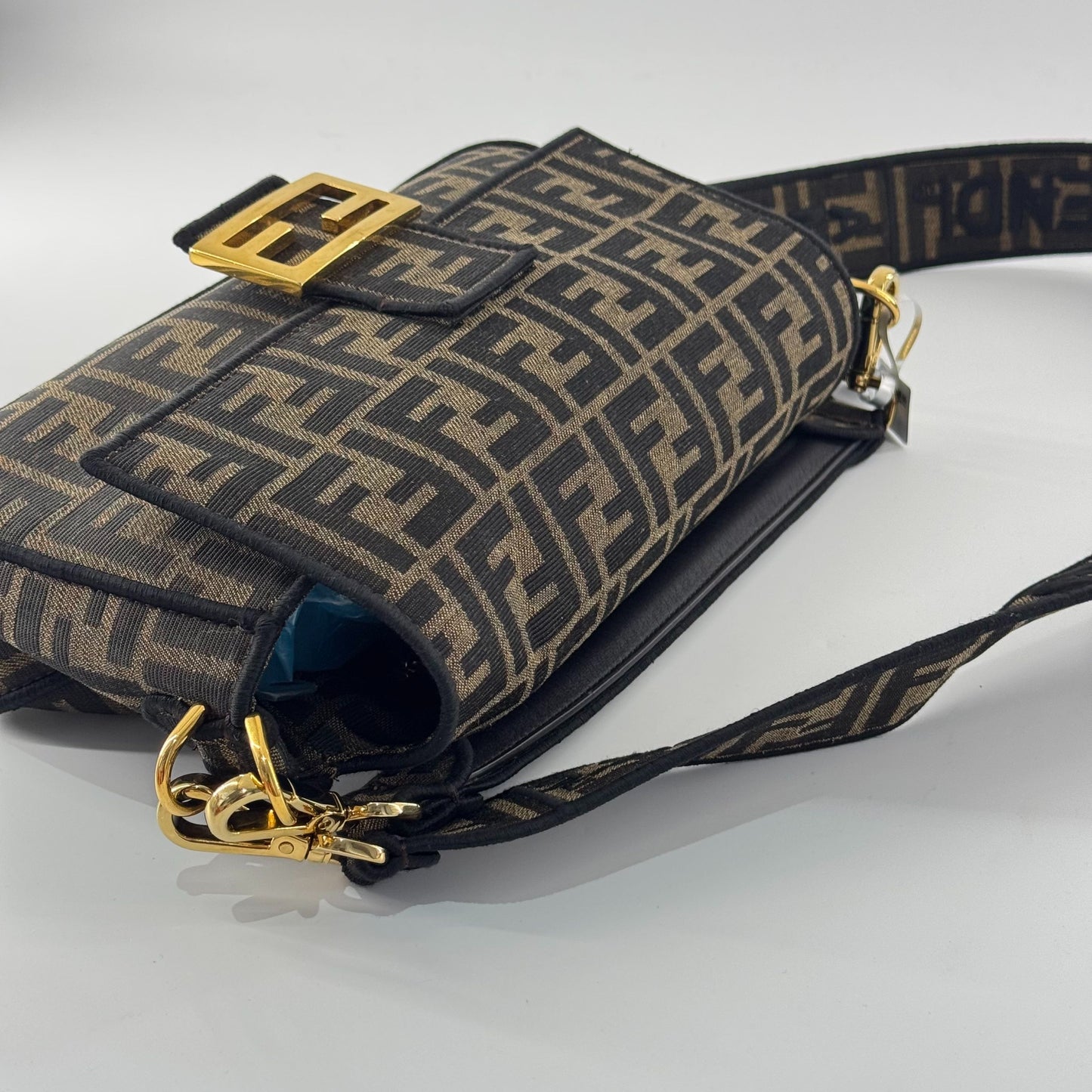 Fendi - Baguette - Zucca canvas with leather trim - Brown - (medium)