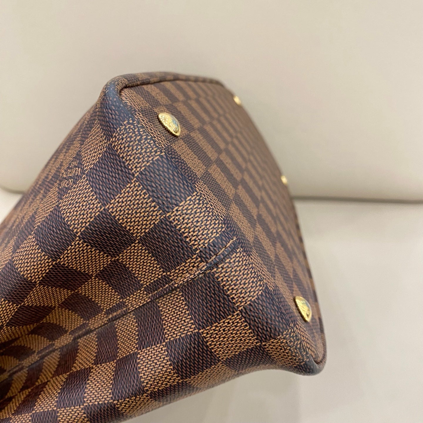 Louis Vuitton - Kensington - Coated canvas with leather trim - Brown - (medium)