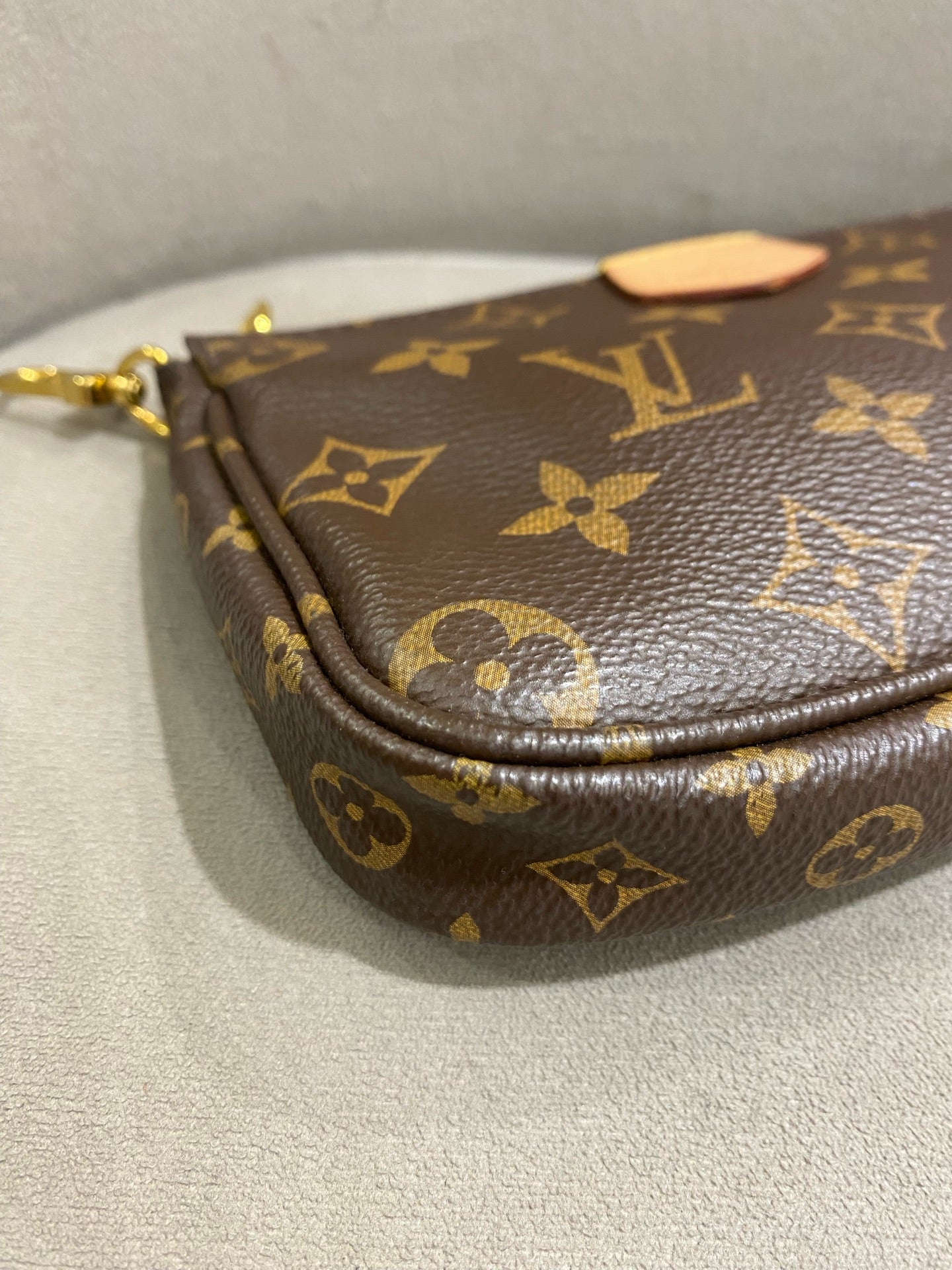 Louis Vuitton - Multi Pochette Accessoires - Monogram coated canvas, natural cowhide leather, textile - Brown - (Medium)
