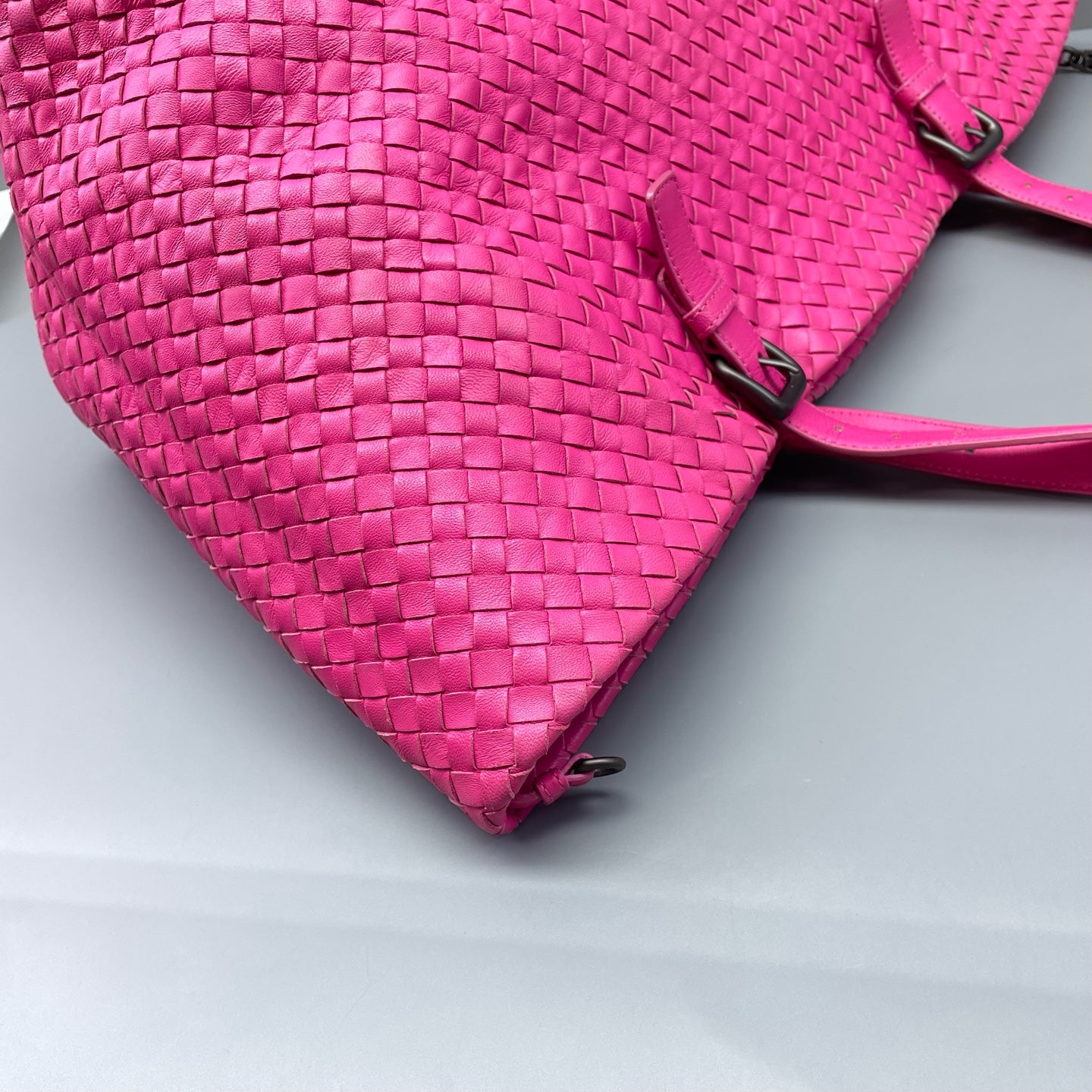 Bottega Veneta - Intrecciato Tote - Leather - Pink - (medium)