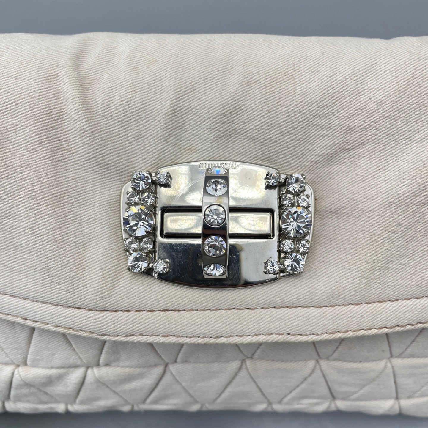 Miu Miu - Jeweled Chain Pleated Flap Bag - Fabric with leather trim - White - (Medium)