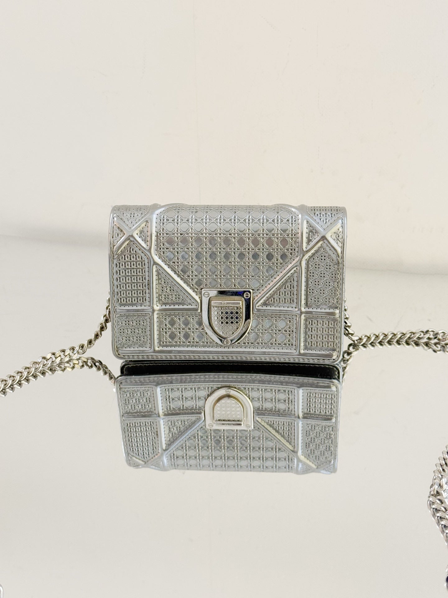 Dior - AMA Shield Mini Bag - Metallic leather - Silver - (mini)