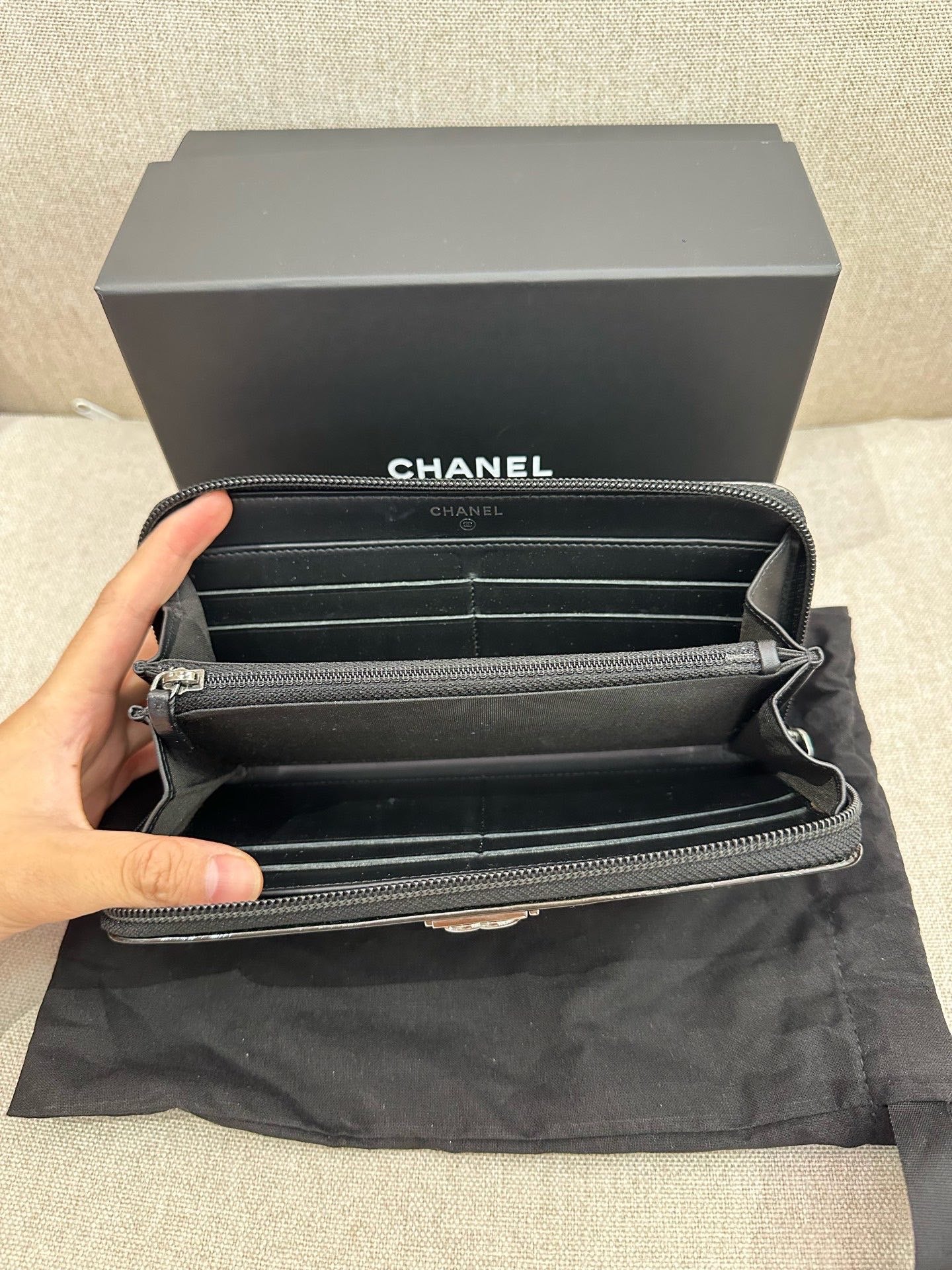 Chanel - Boy Chanel Long Wallet - Patent leather - Black - (small)