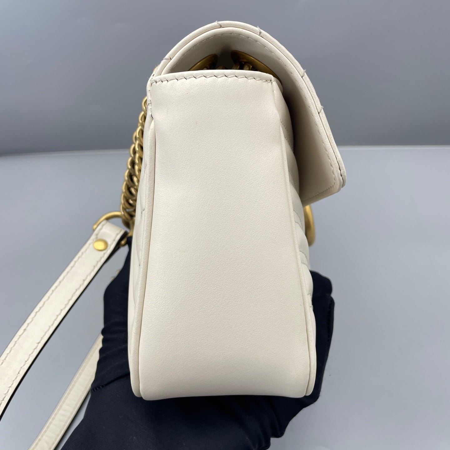 Gucci - GG Marmont Matelassé Shoulder Bag - Leather - White - (small)