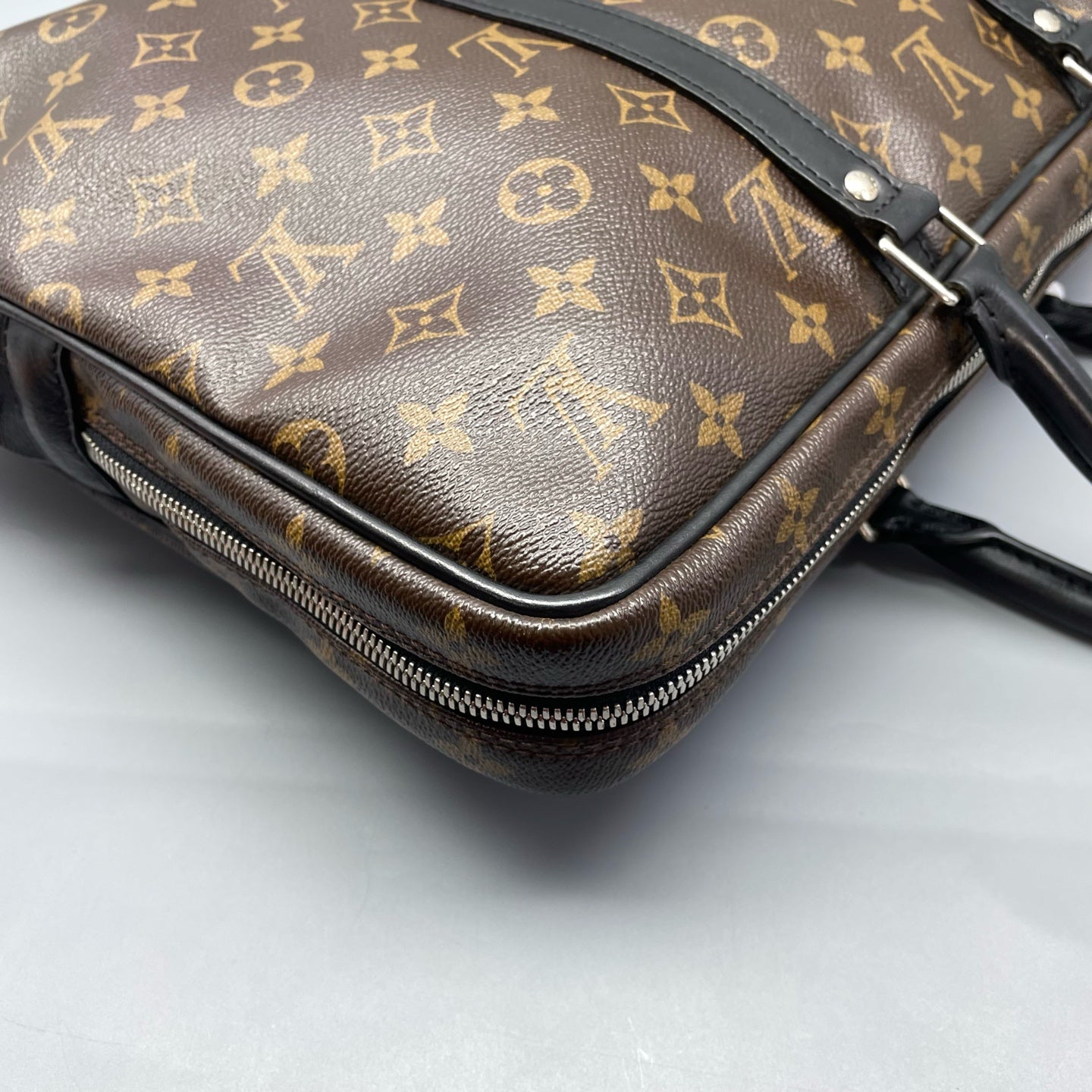 Louis Vuitton - Porte-Documents Voyage Briefcase - Monogram Canvas with Leather Trim - Brown - (medium)