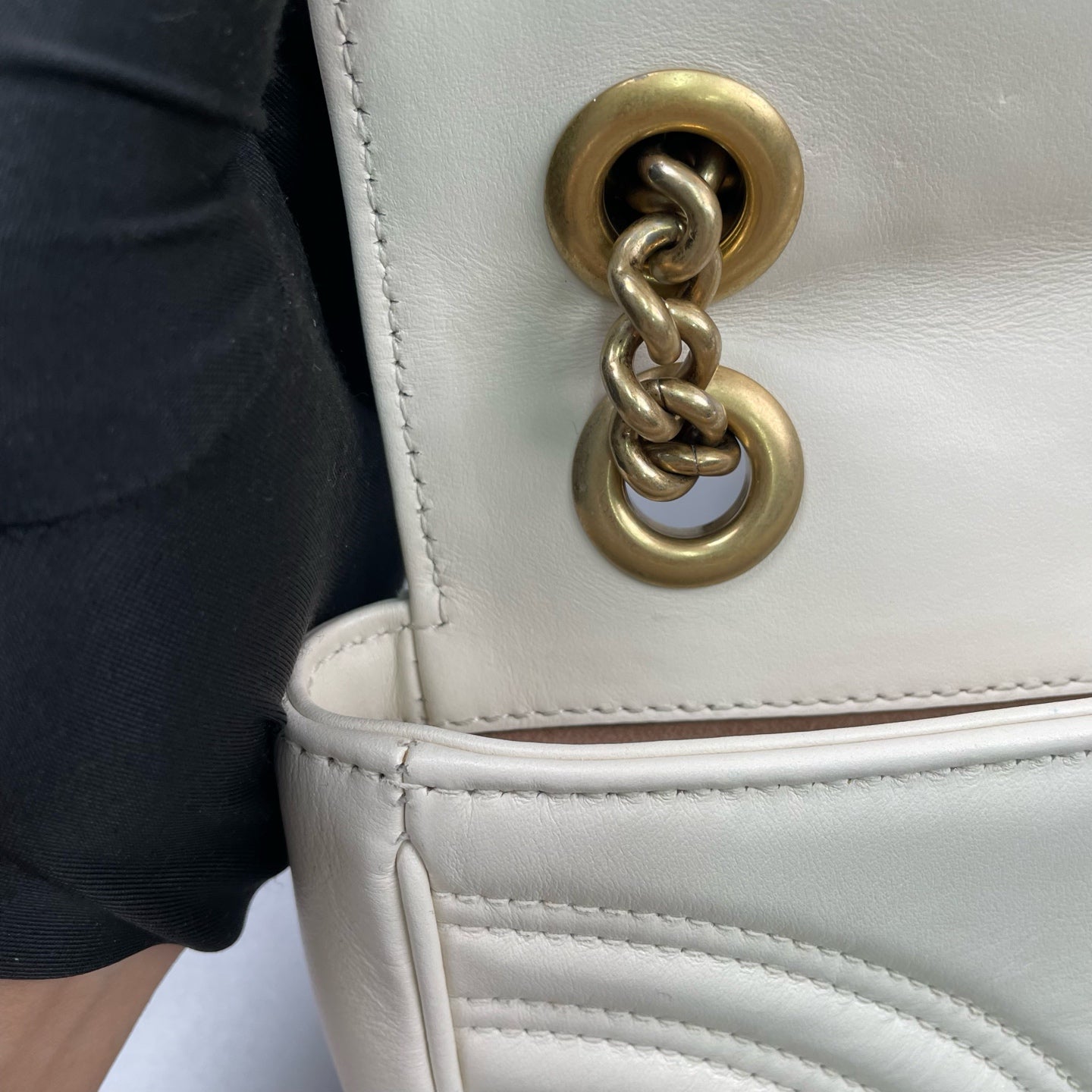 Gucci - GG Marmont Small Shoulder Bag - Leather - White - (Small)