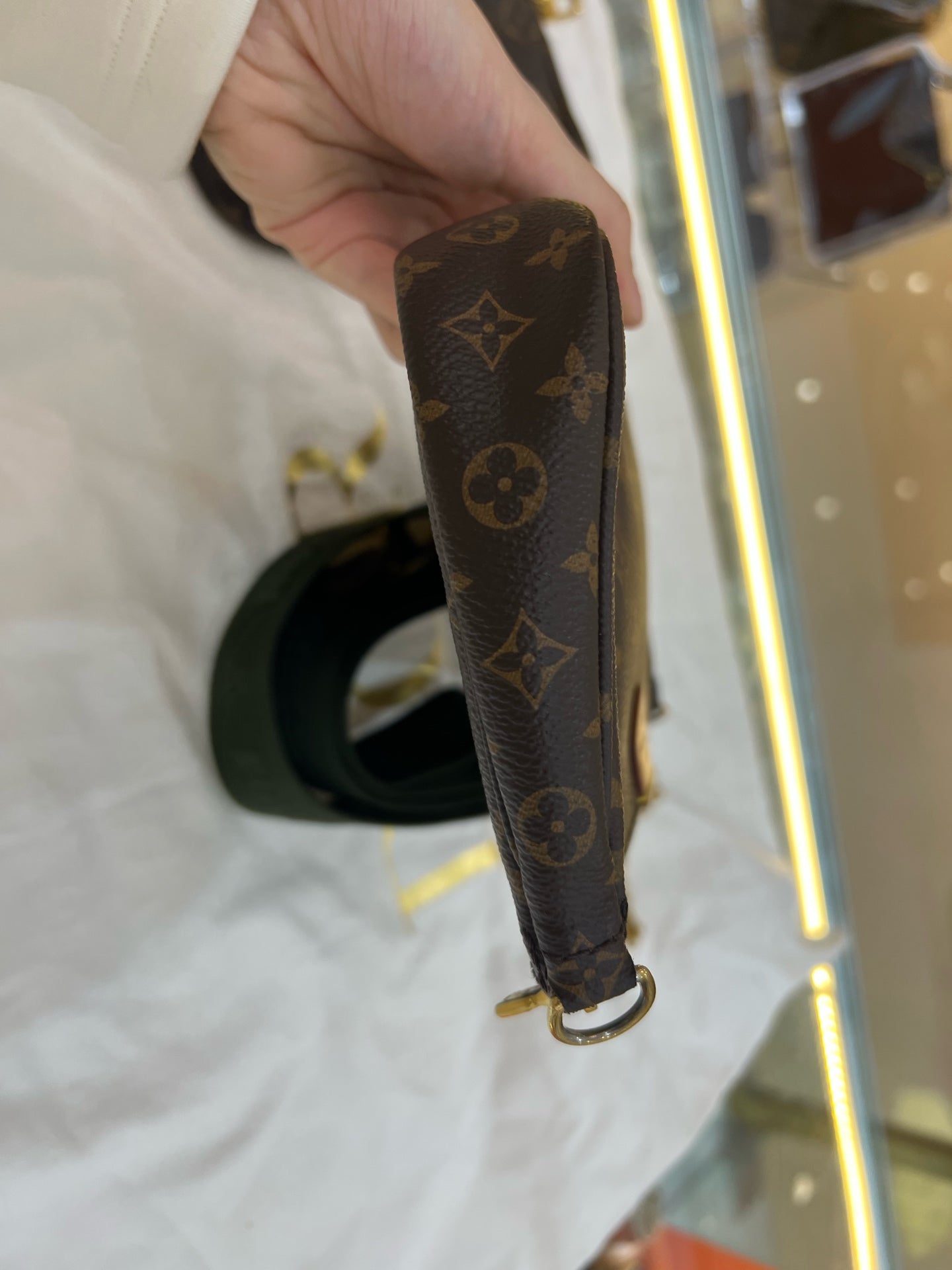 Louis Vuitton - Multi Pochette Accessoires - Monogram coated canvas with natural cowhide leather trim and textile strap - Brown (Monogram canvas) with Khaki Green strap - (Small)