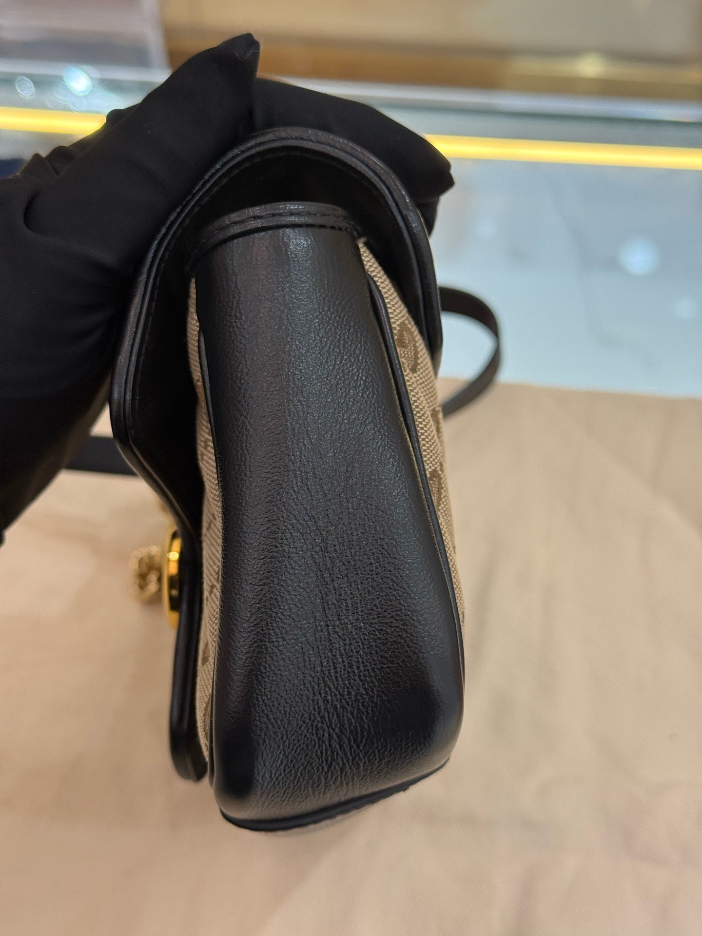 Gucci - GG Marmont 22 - Canvas with leather trim - Beige and Black with Gold-Tone Hardware - (mini)